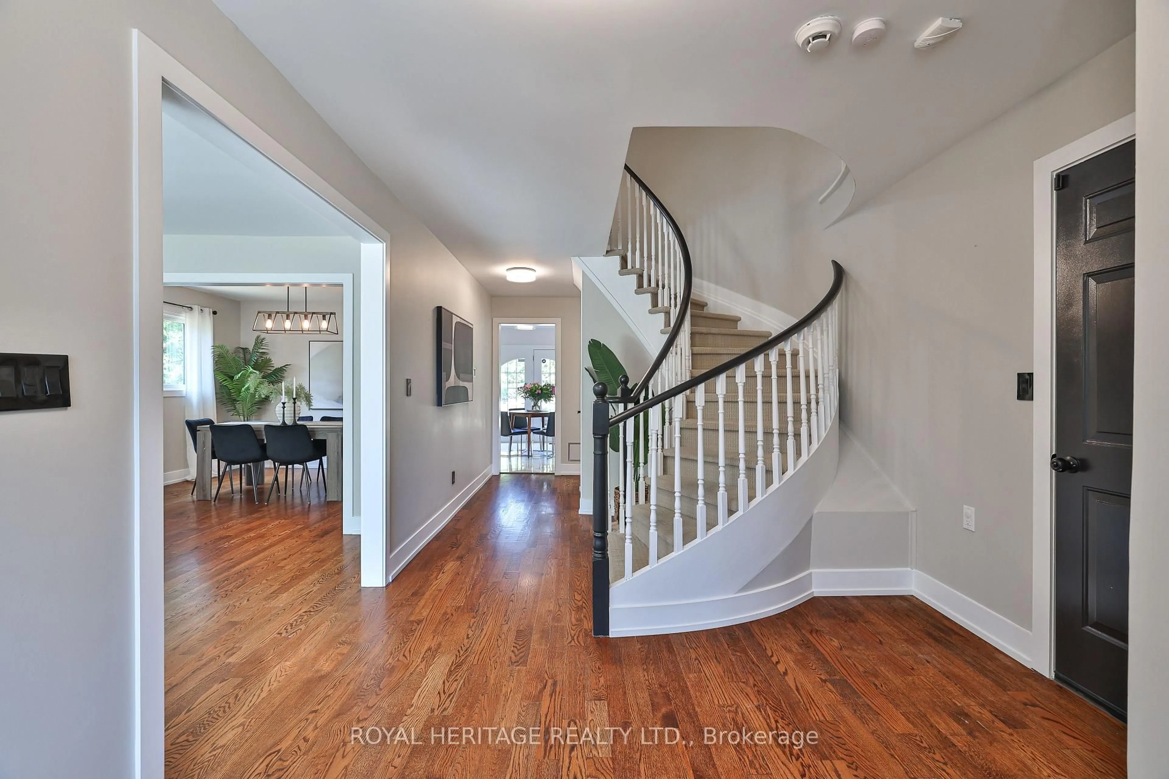 Unknown for 532 Powell Rd, Whitby Ontario L1N 6Y7