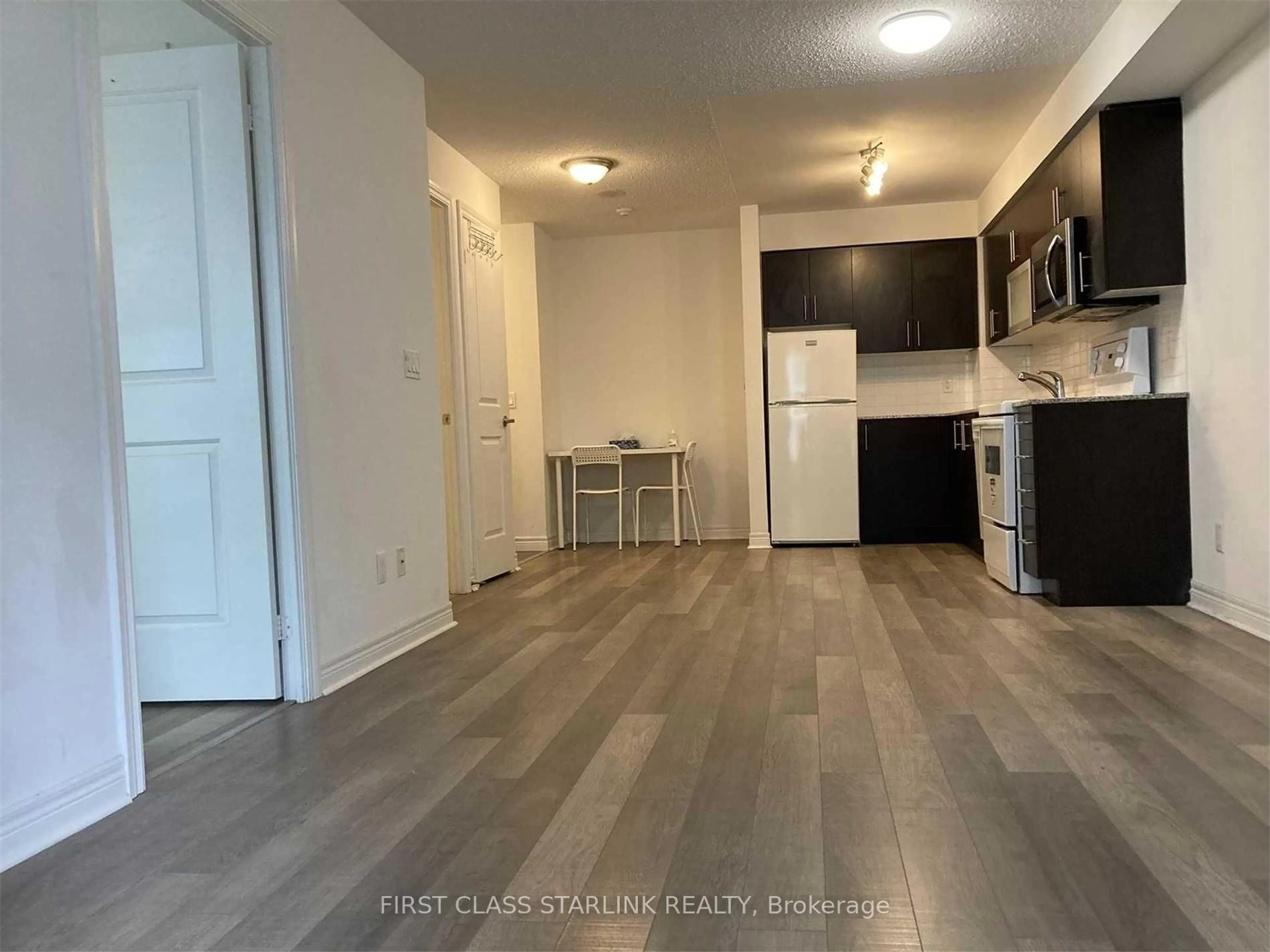 A pic of a room for 50 Town Centre Crt #510, Toronto Ontario M1P 0A9