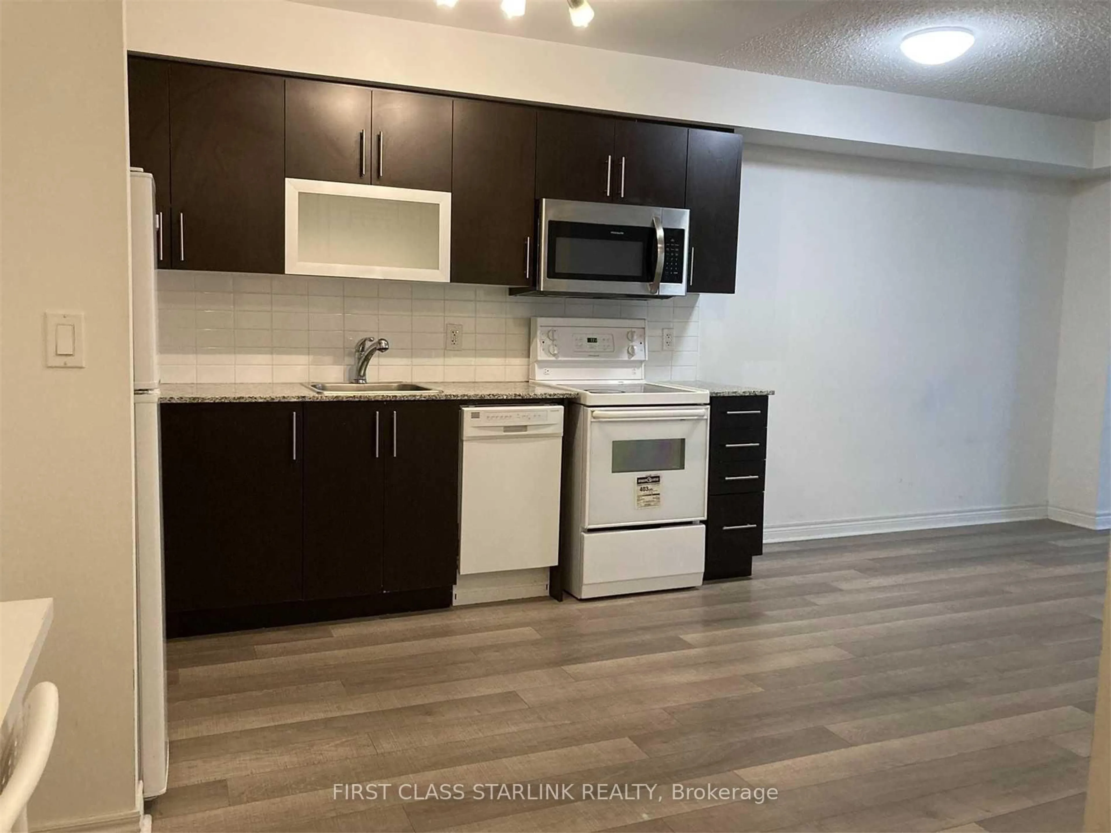 Standard kitchen, unknown for 50 Town Centre Crt #510, Toronto Ontario M1P 0A9