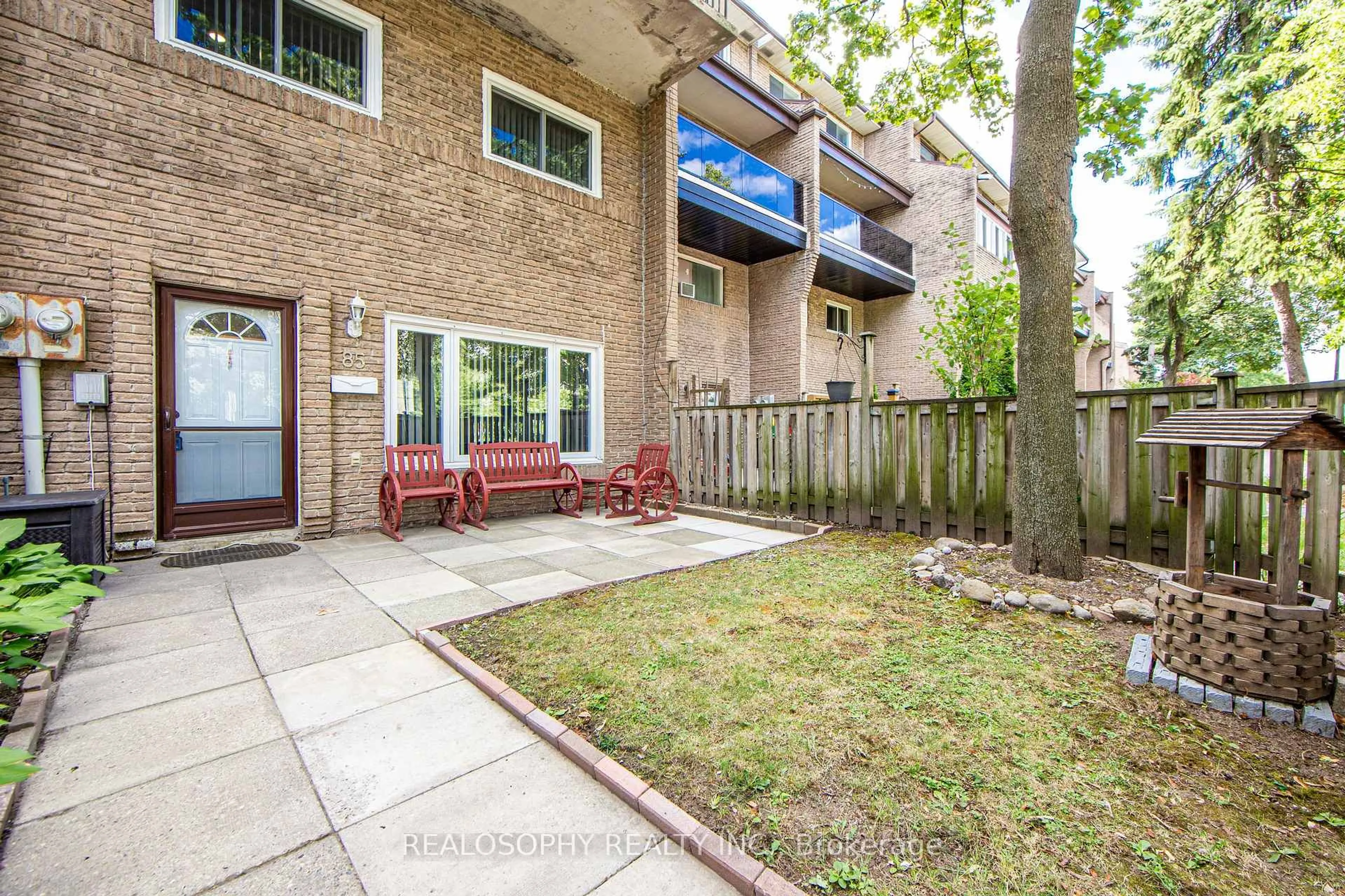 Patio, street for 91 Muir Dr #85, Toronto Ontario M1M 3T7