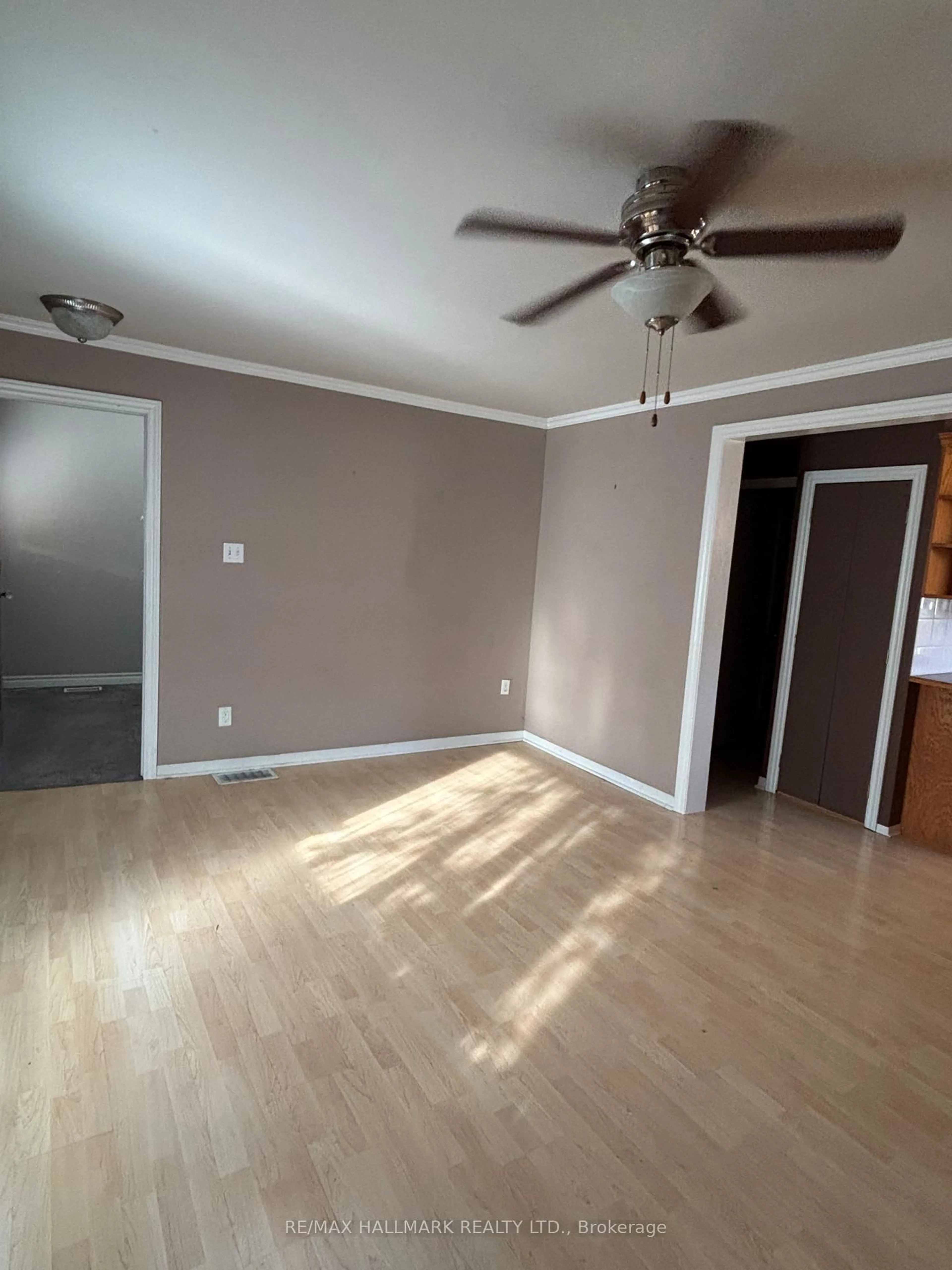 A pic of a room for 261 James St, Oshawa Ontario L1H 4Y6