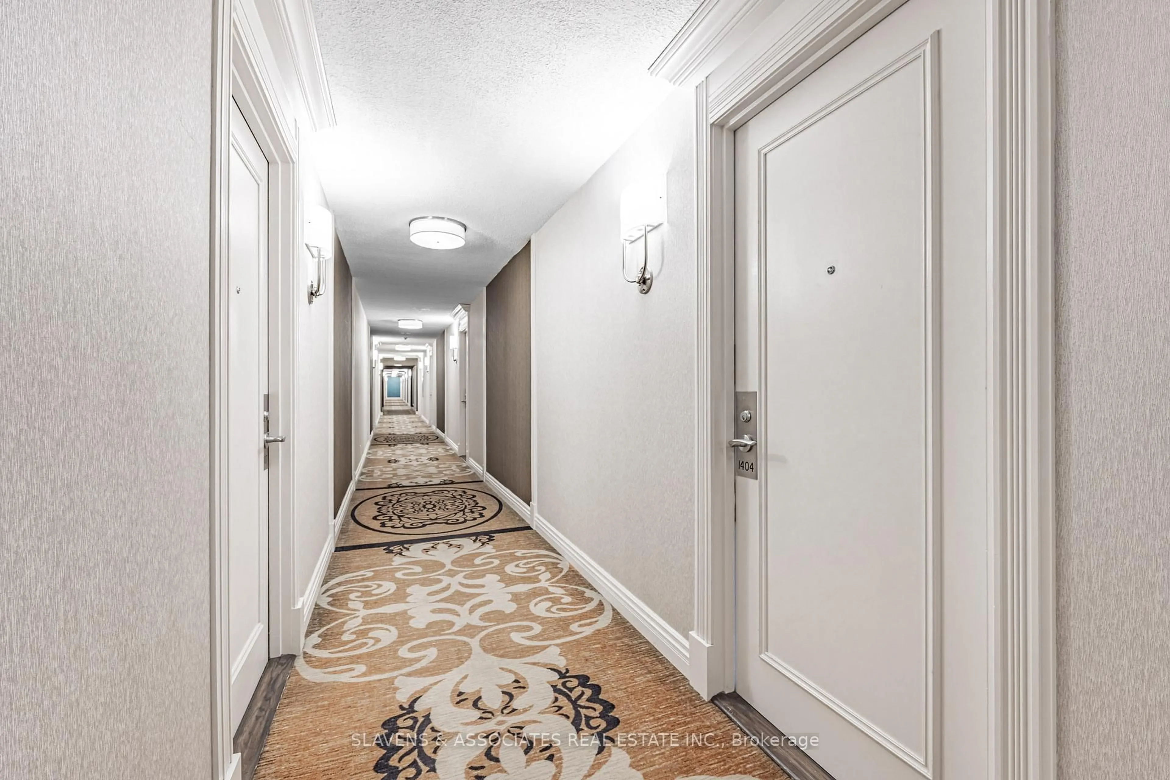 Indoor foyer for 1000 The Esplanade Rd #1404, Pickering Ontario L1V 6V4