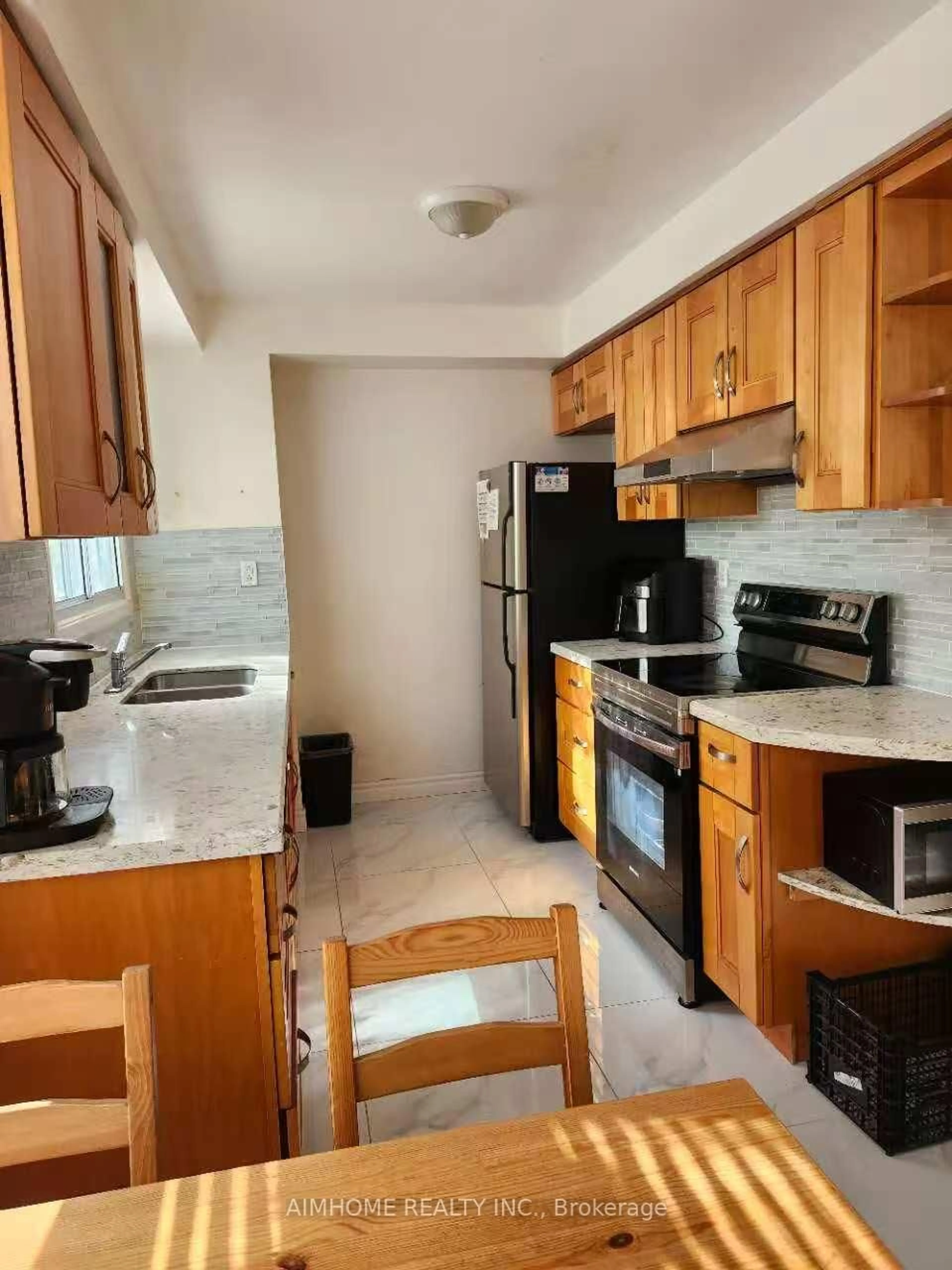 Standard kitchen, unknown for 6 Thunder Grve, Toronto Ontario M1V 1V6