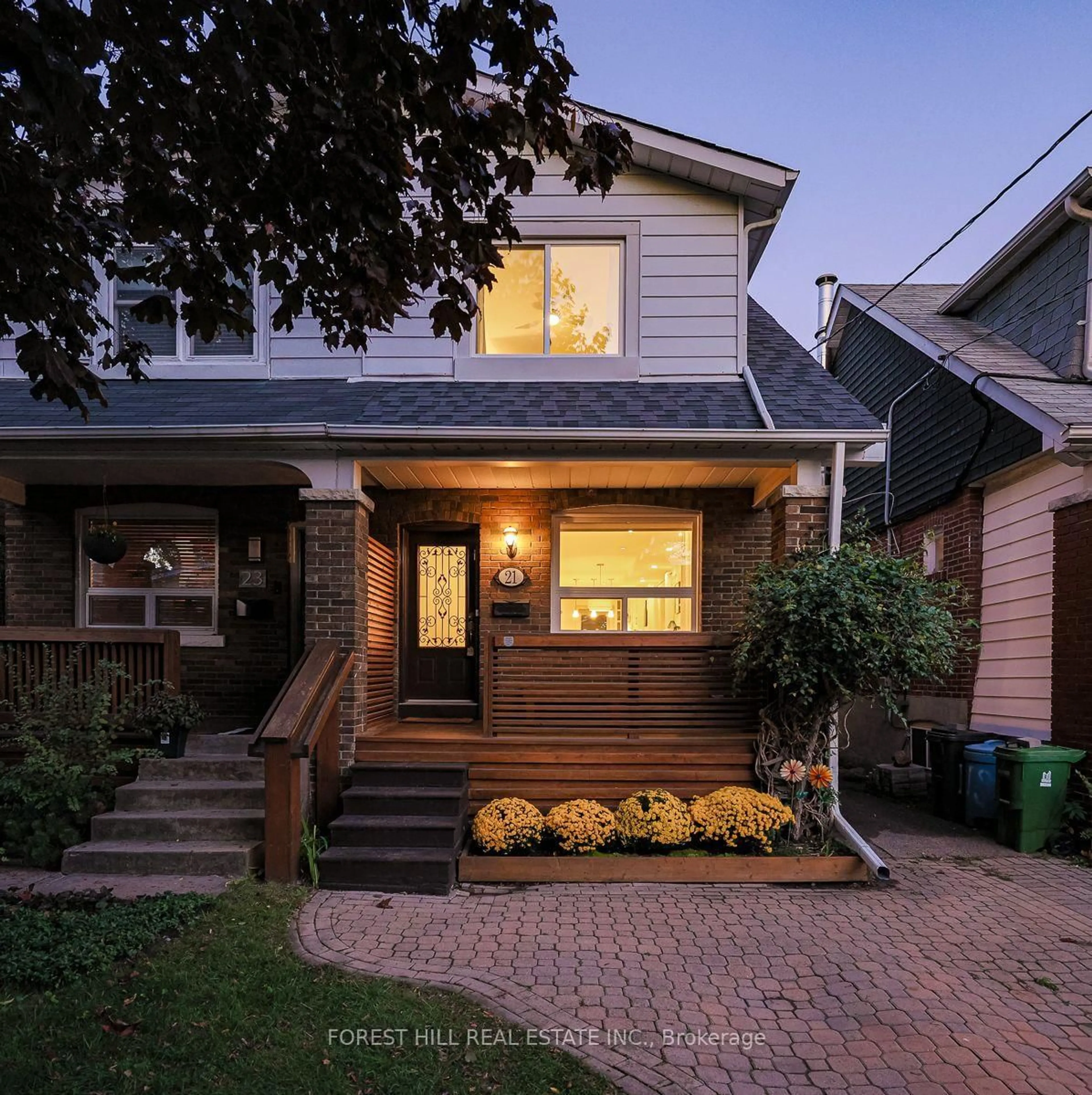Home with brick exterior material, street for 21 Dilworth Cres, Toronto Ontario M4K 1Z5