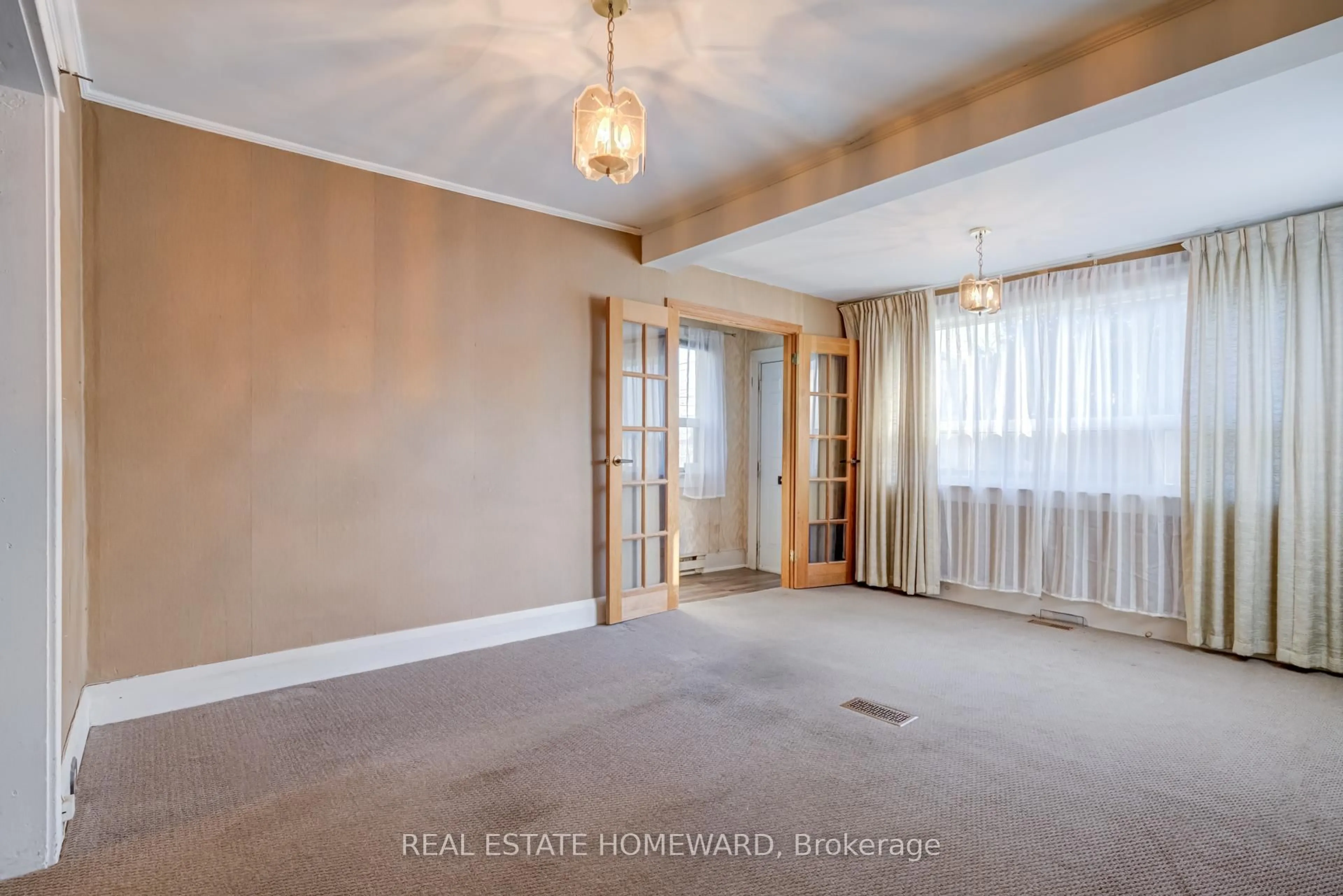 A pic of a room for 132 Hollis Ave, Toronto Ontario M1N 2C8