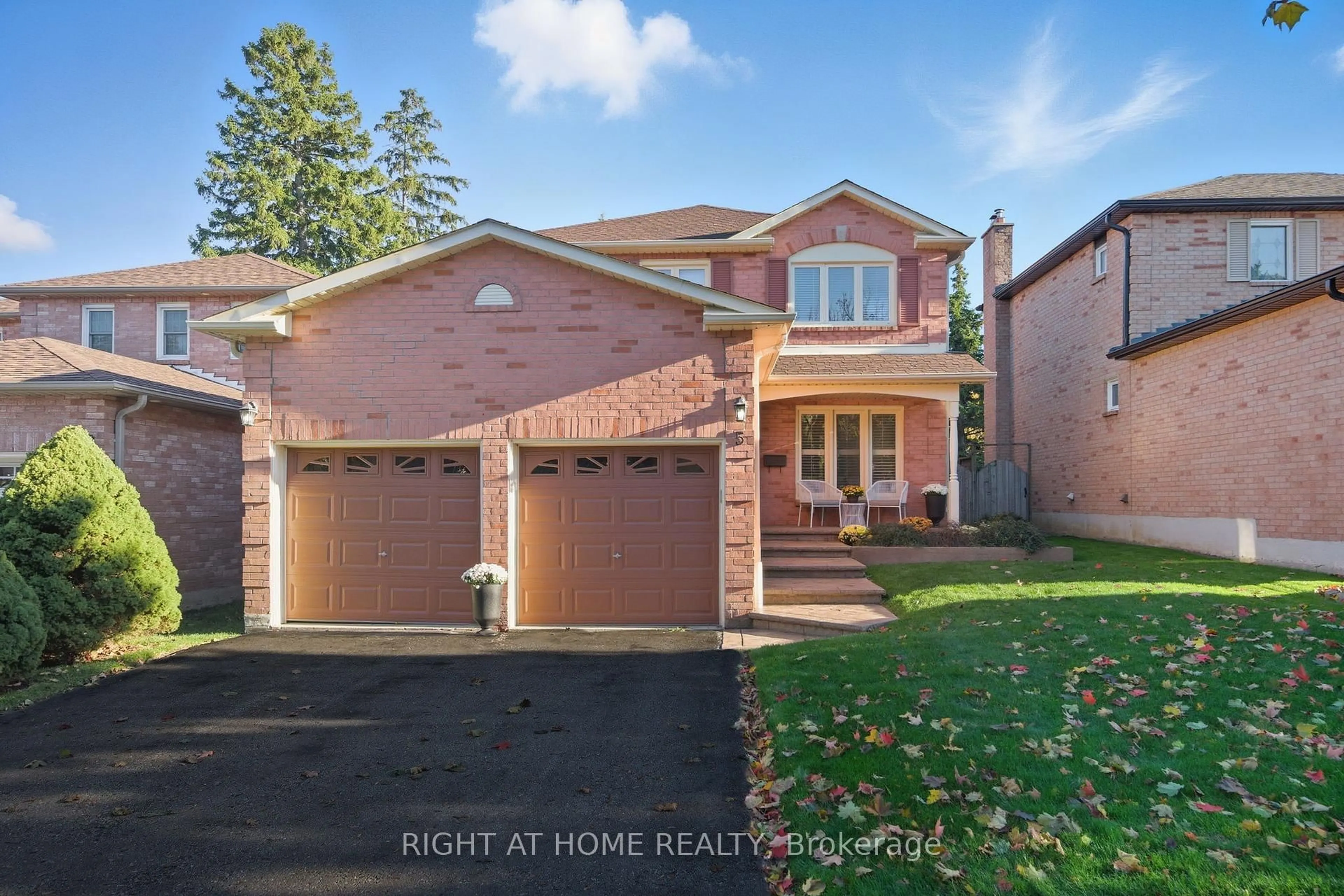 Home with brick exterior material, street for 5 Wickens Cres, Ajax Ontario L1T 3M7