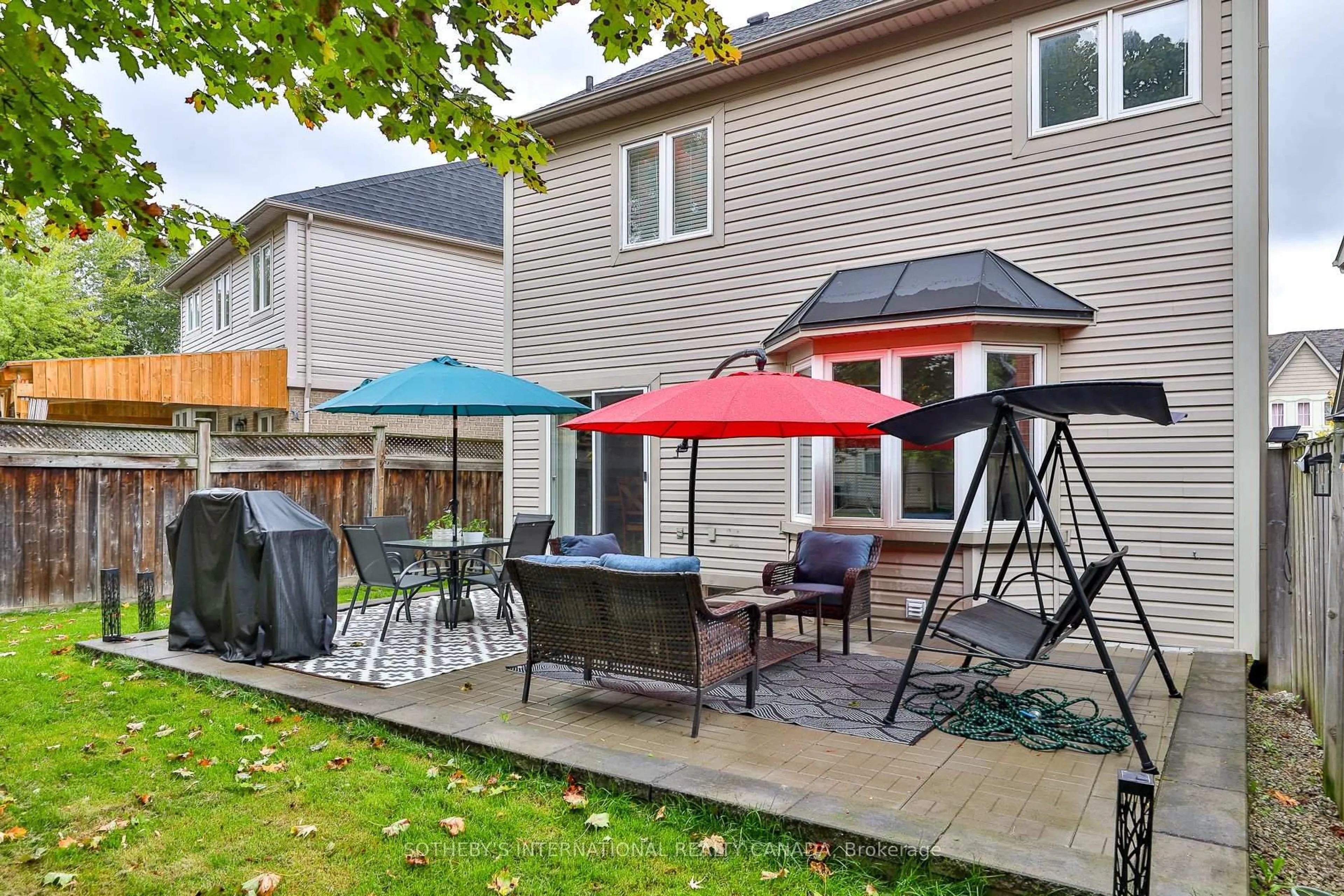 Patio, street for 83 Norland Circ, Oshawa Ontario L1L 0A7