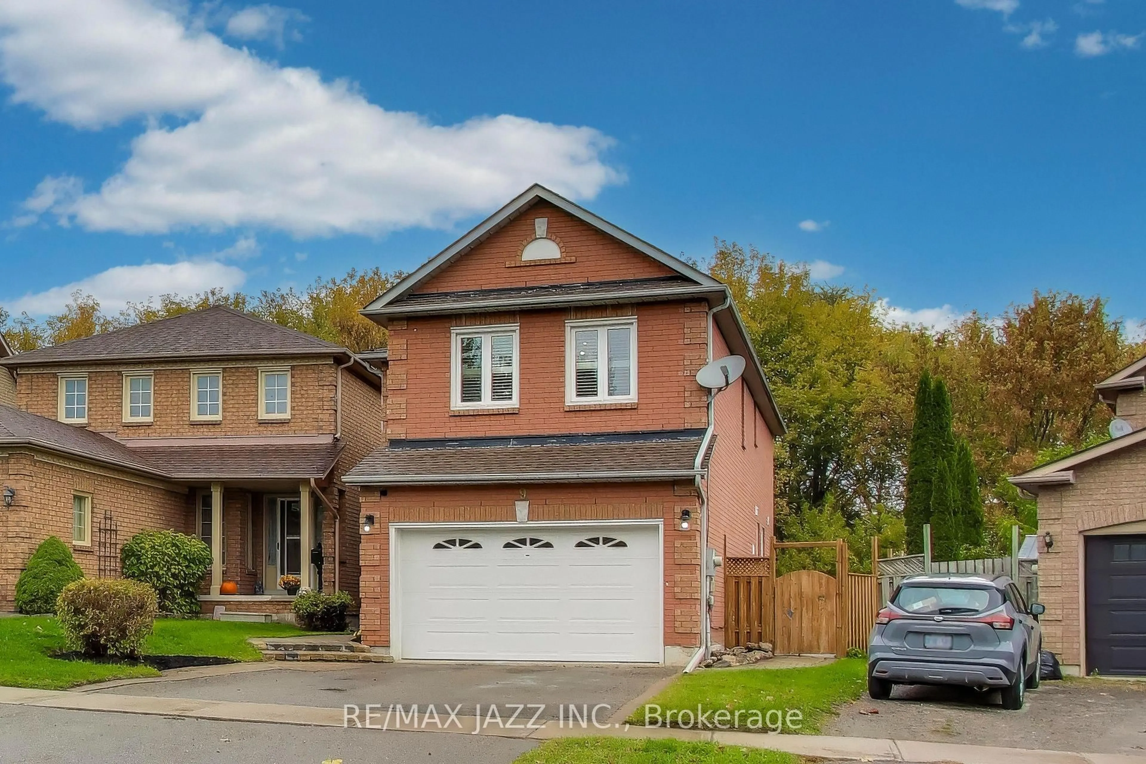 Home with brick exterior material, street for 9 Maconnachie Pl, Clarington Ontario L1C 4M4