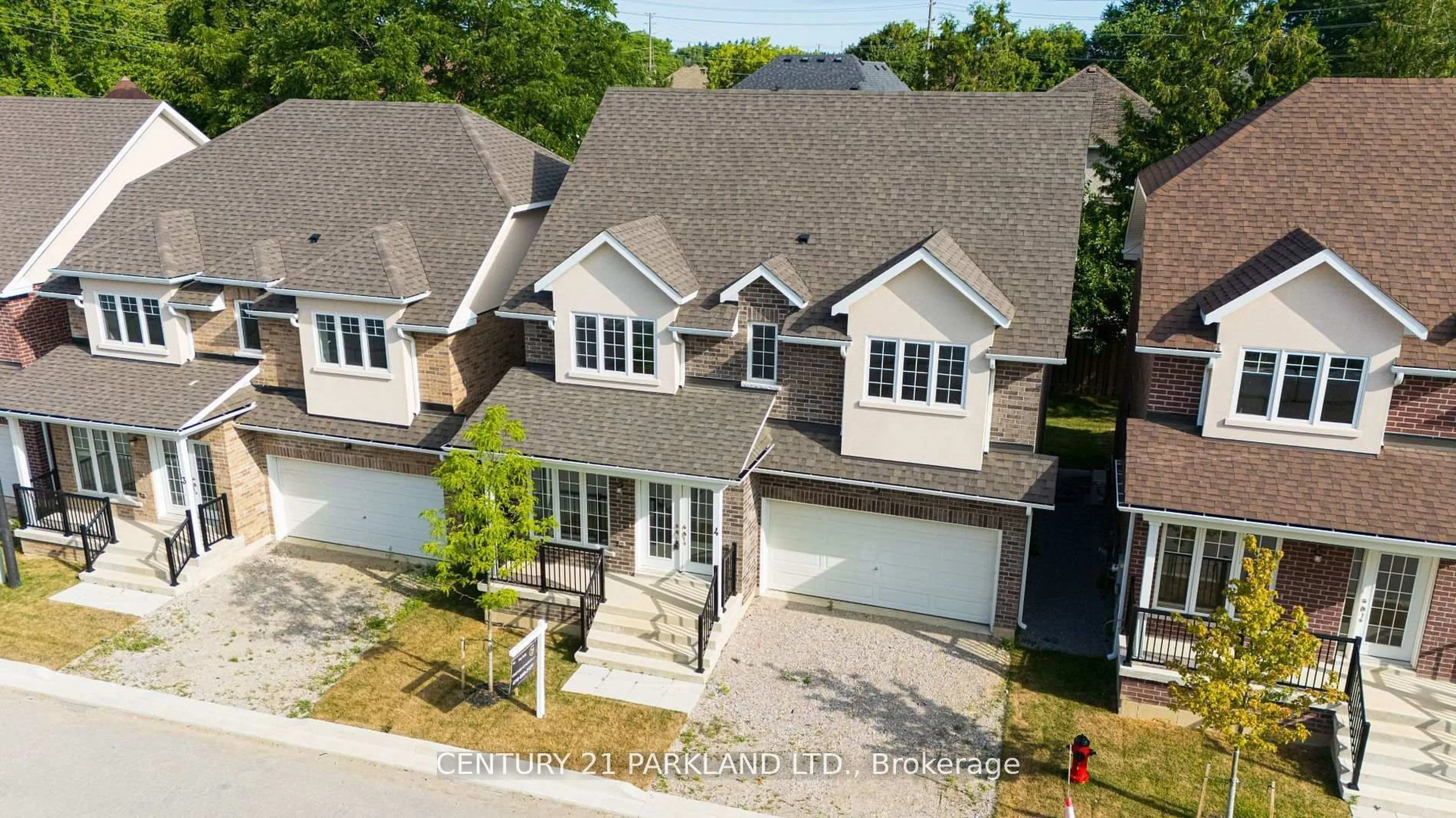 A pic from outside/outdoor area/front of a property/back of a property/a pic from drone, street for 1741 Fairport Rd #POTL #2, Pickering Ontario L1V 1S9