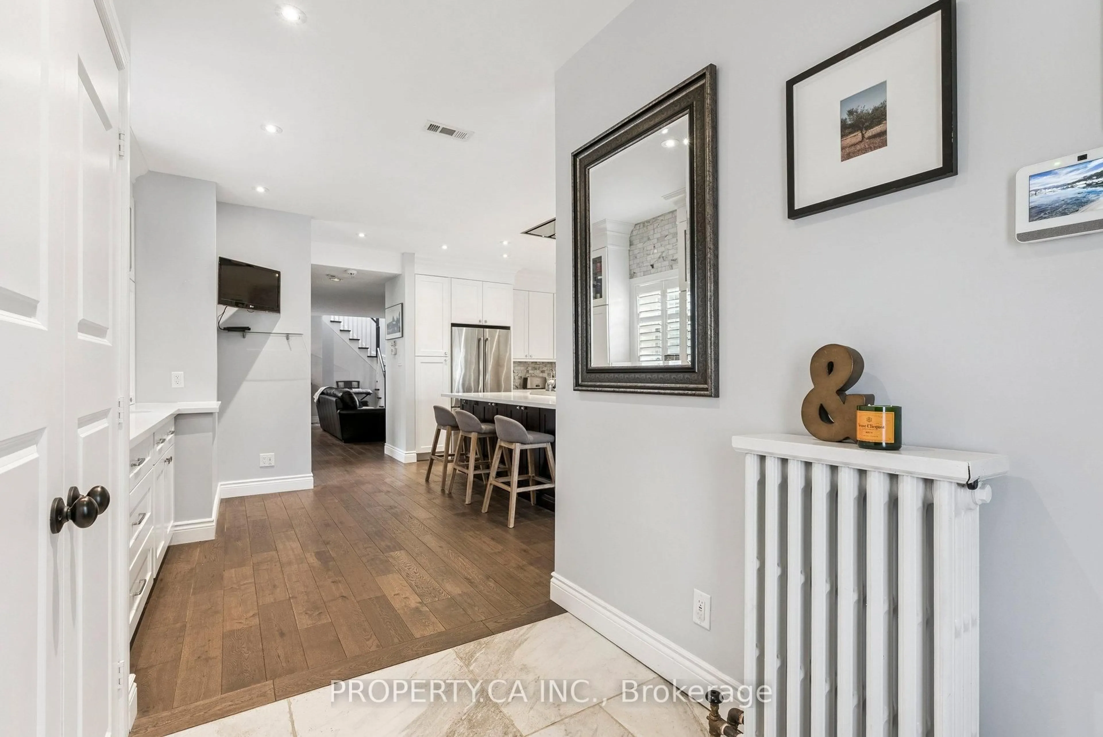 Unknown for 1628 Woodbine Heights Blvd, Toronto Ontario M4B 3A5