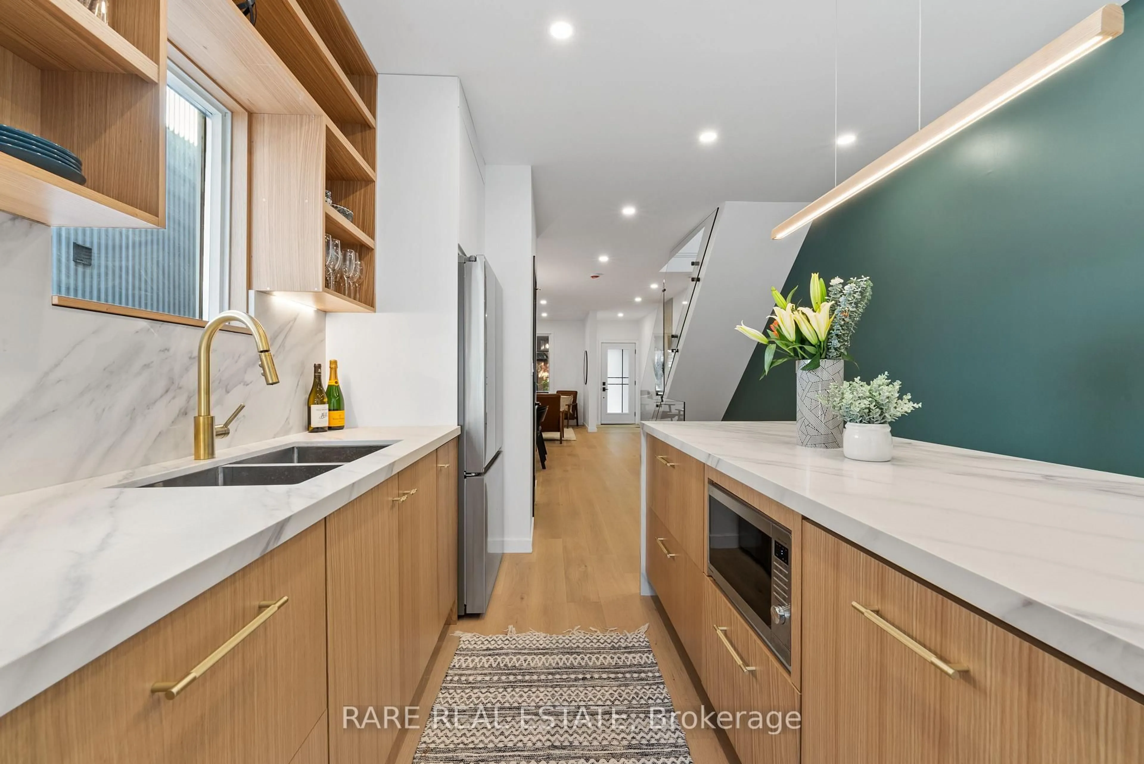 Contemporary kitchen, unknown for 40 1/2 Morse St, Toronto Ontario M4M 2P6