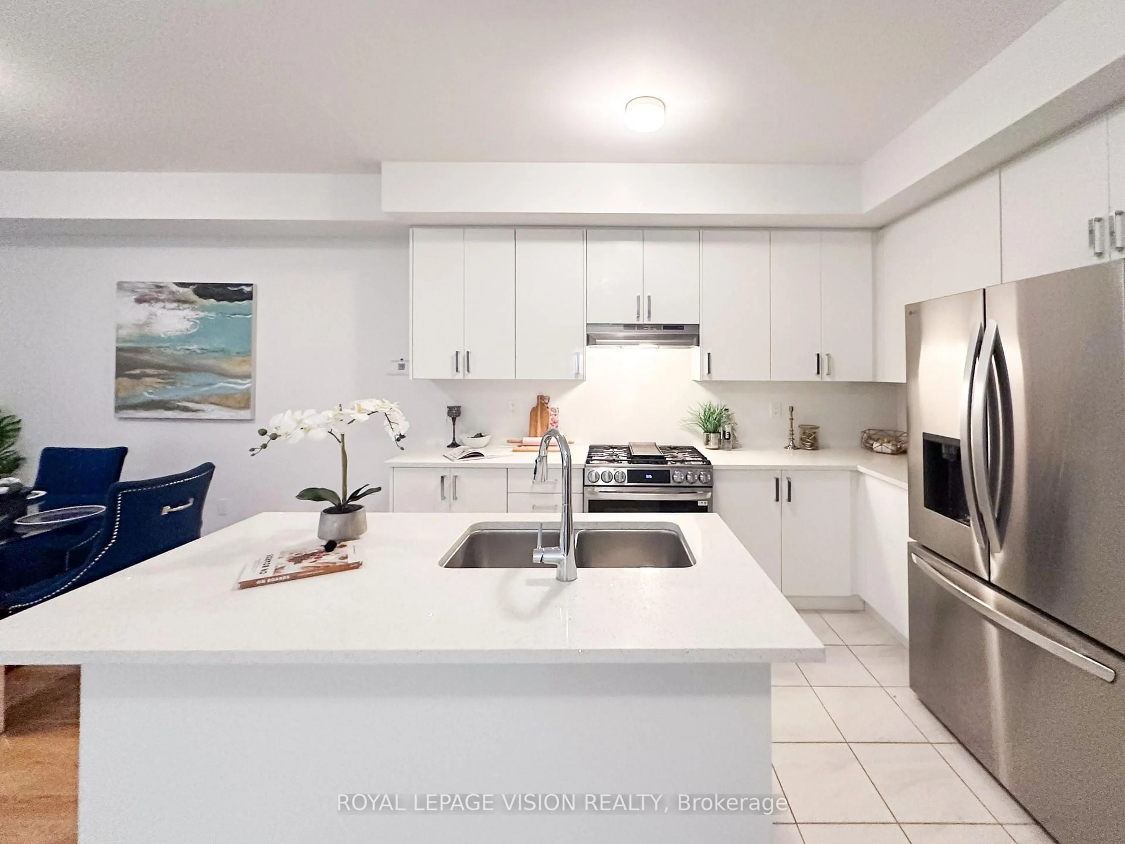 Open concept kitchen, ceramic/tile floor for 21 Sorbara Way, Whitby Ontario L1M 0M4