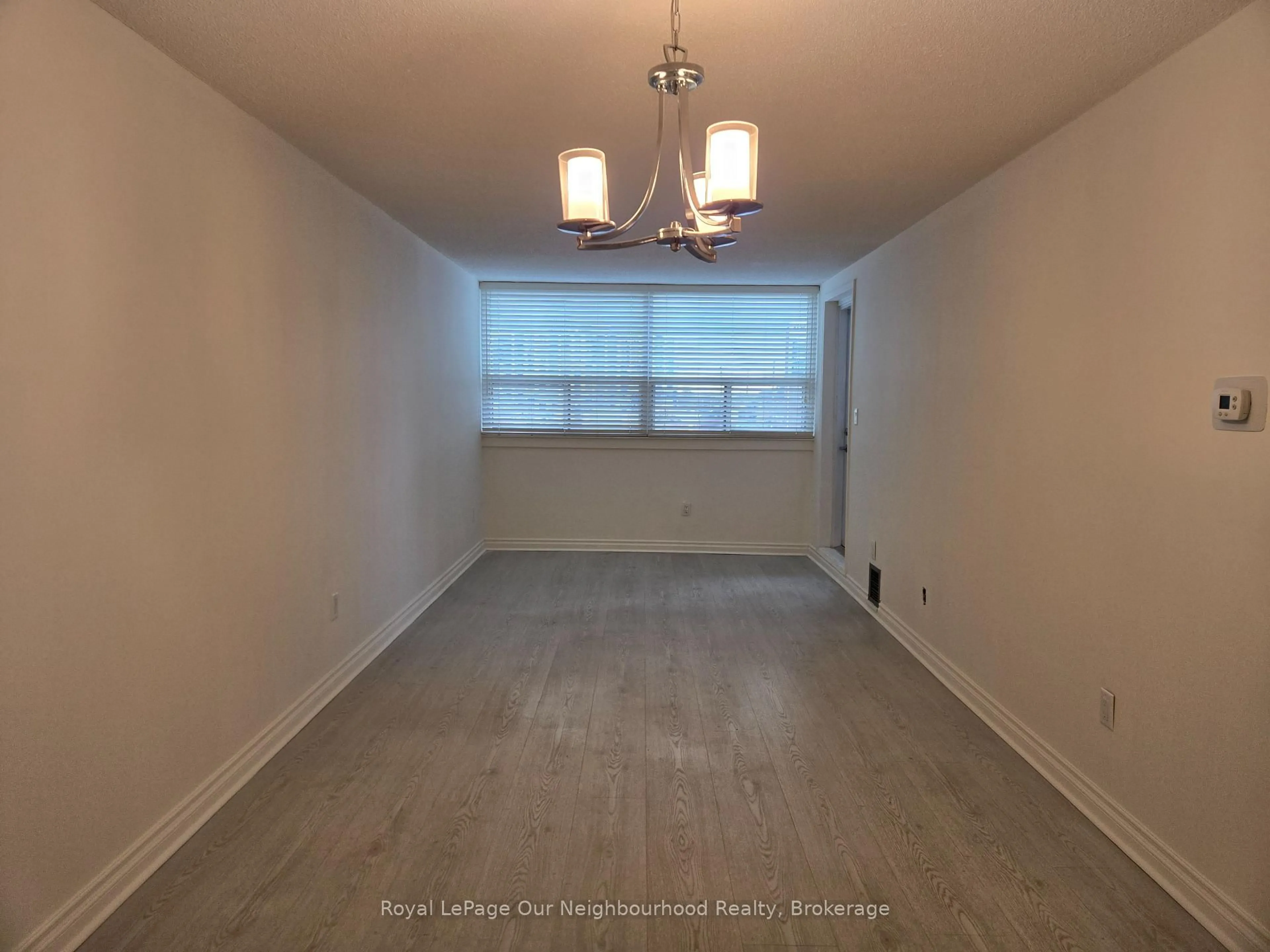 A pic of a room for 80 Athol St #503, Oshawa Ontario L1H 8B7