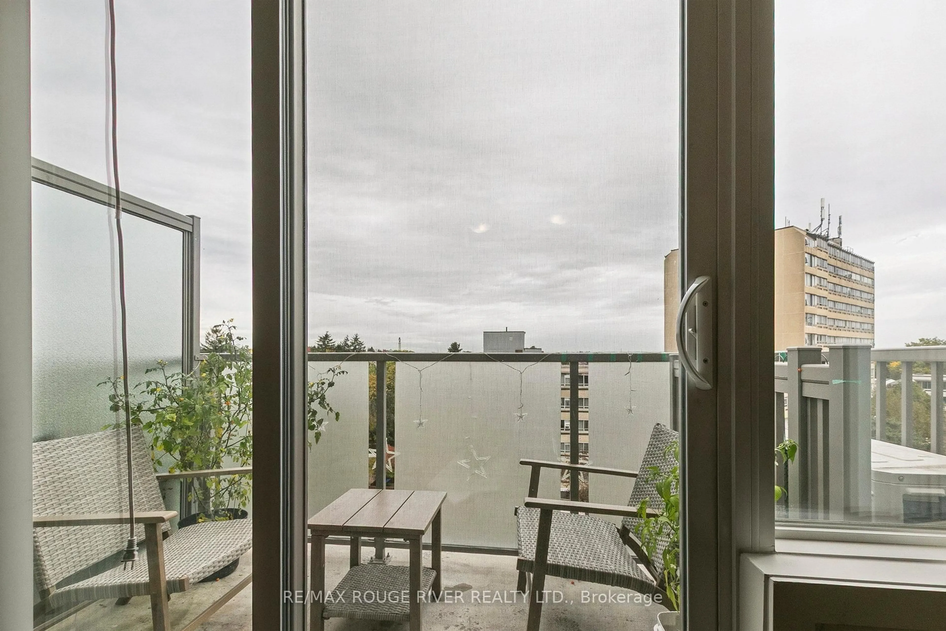 Balcony in the apartment, water/lake/river/ocean view for 5131 Sheppard Ave #612, Toronto Ontario M1B 0C9