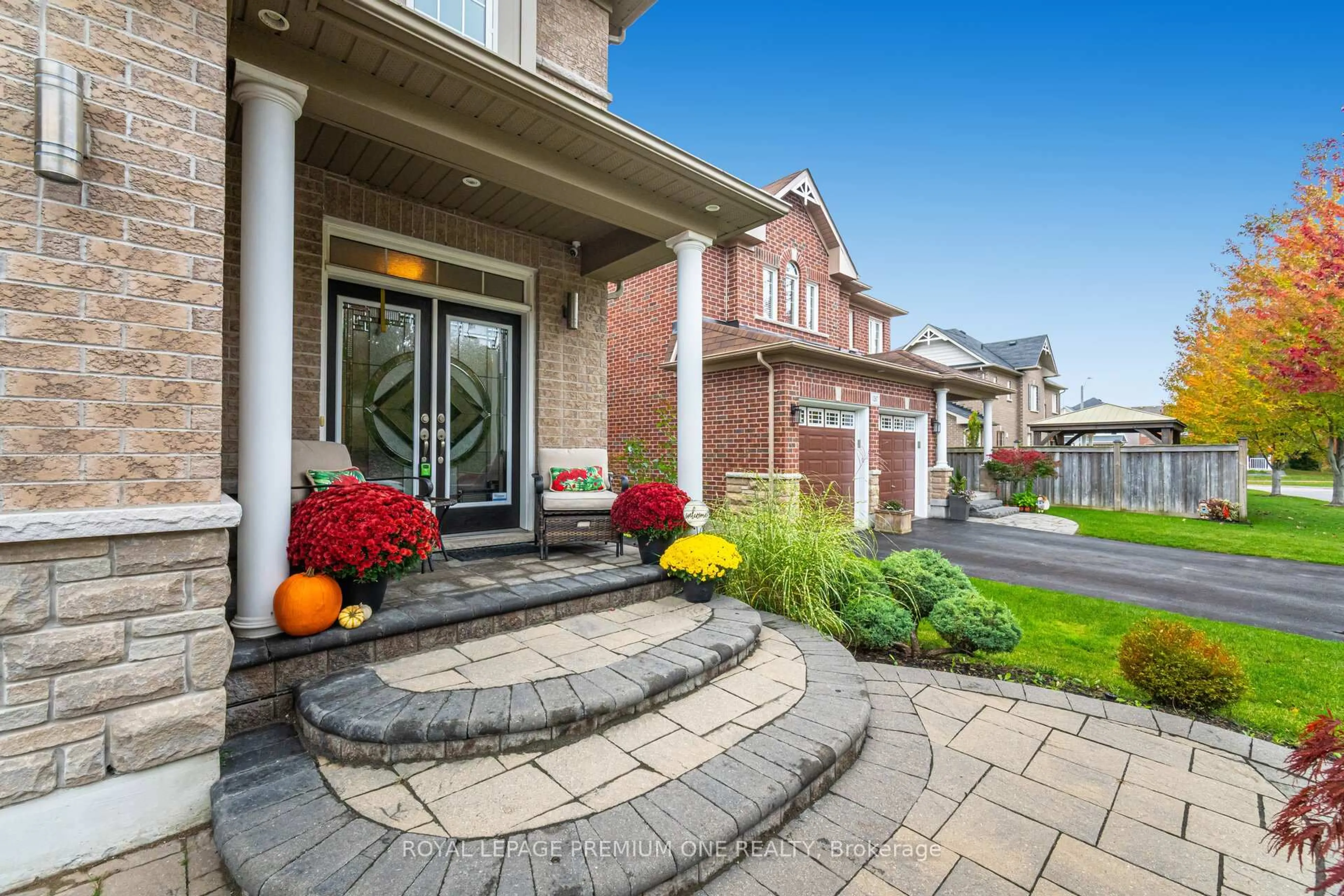 Home with brick exterior material, street for 1271 Aldsworth Cres, Oshawa Ontario L1K 0S5