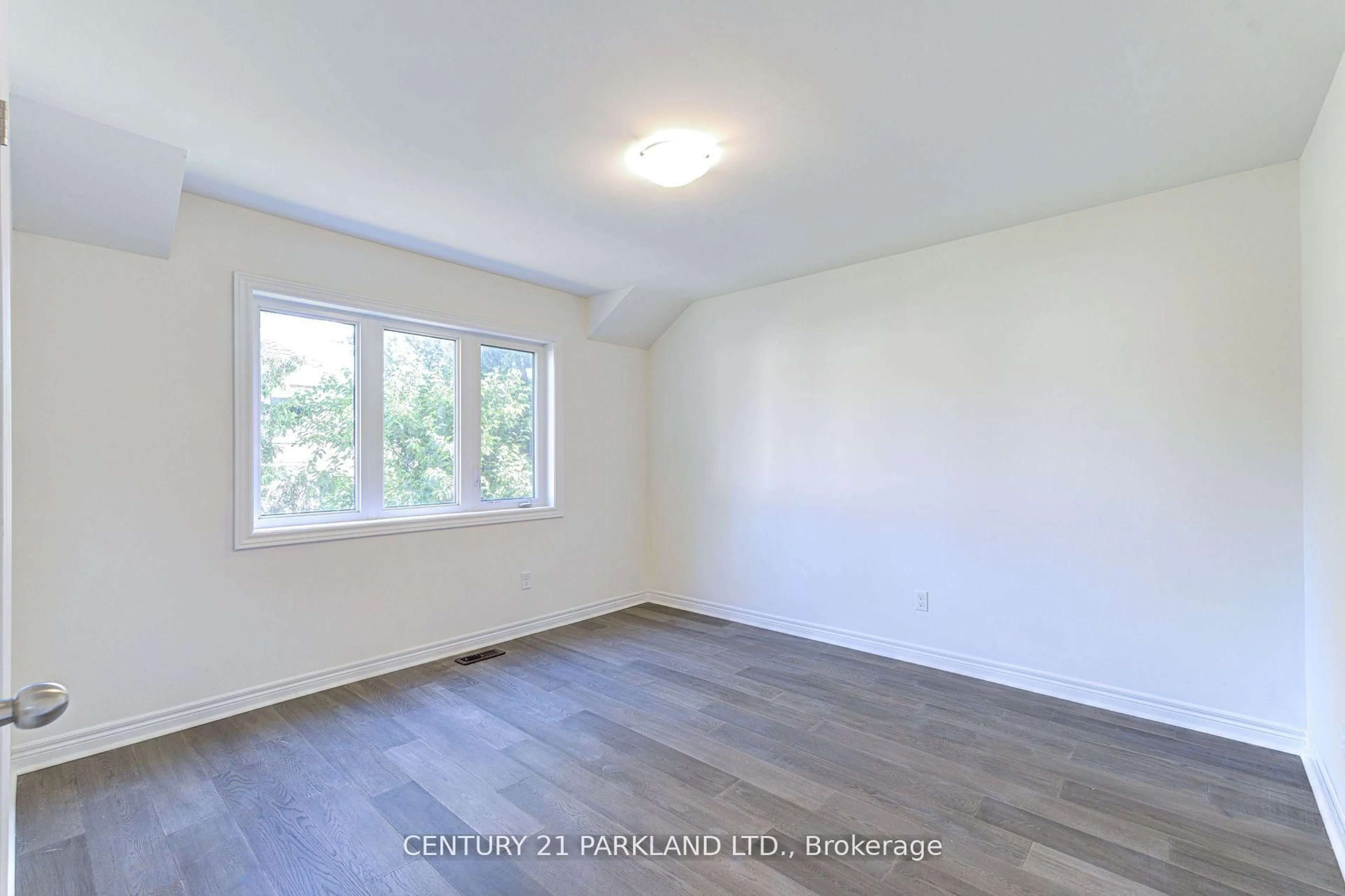 A pic of a room for 1741 Fairport Rd #POTL #4, Pickering Ontario L1V 1S9