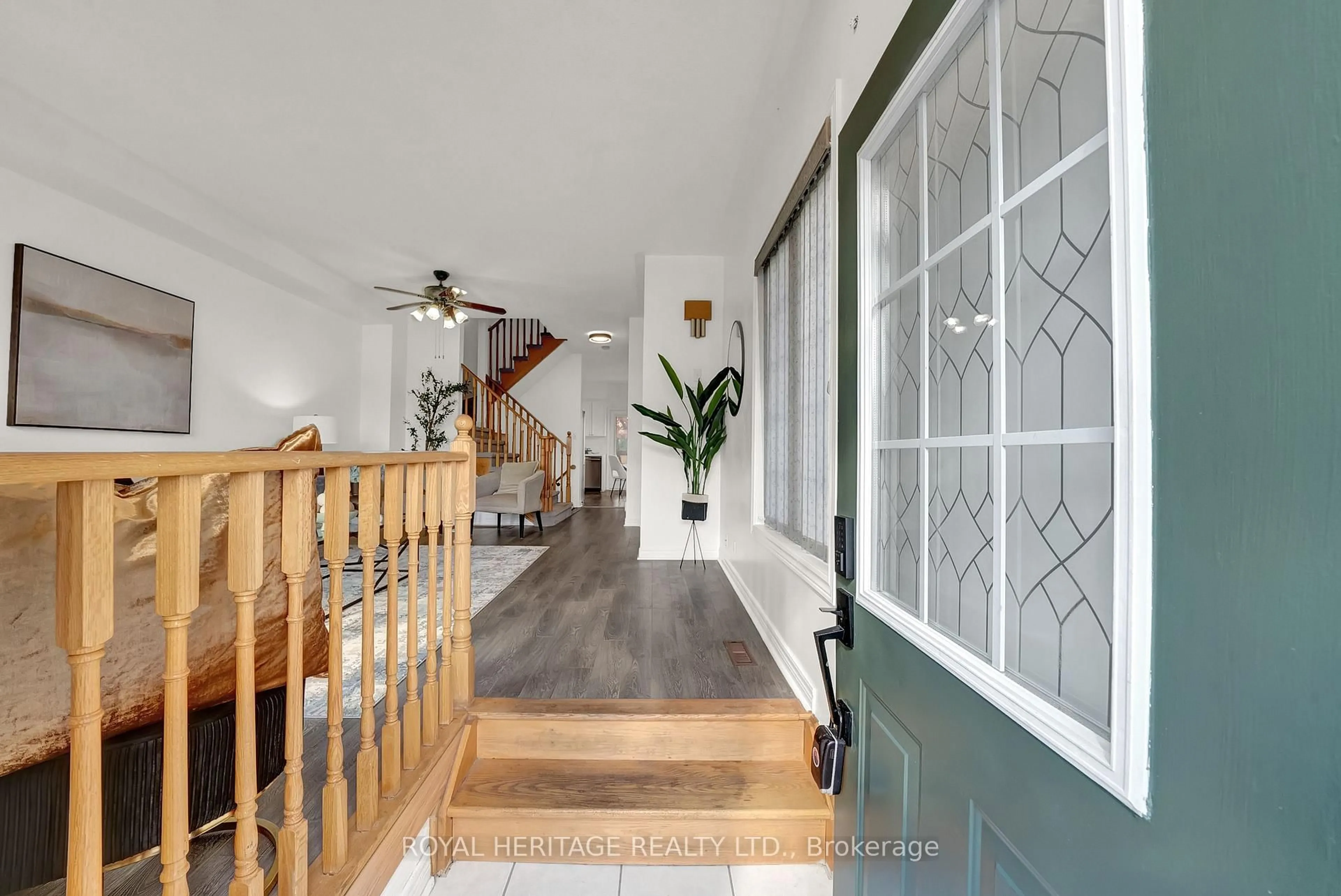 Indoor foyer for 1330 Altona Rd #38, Pickering Ontario L1V 7E8