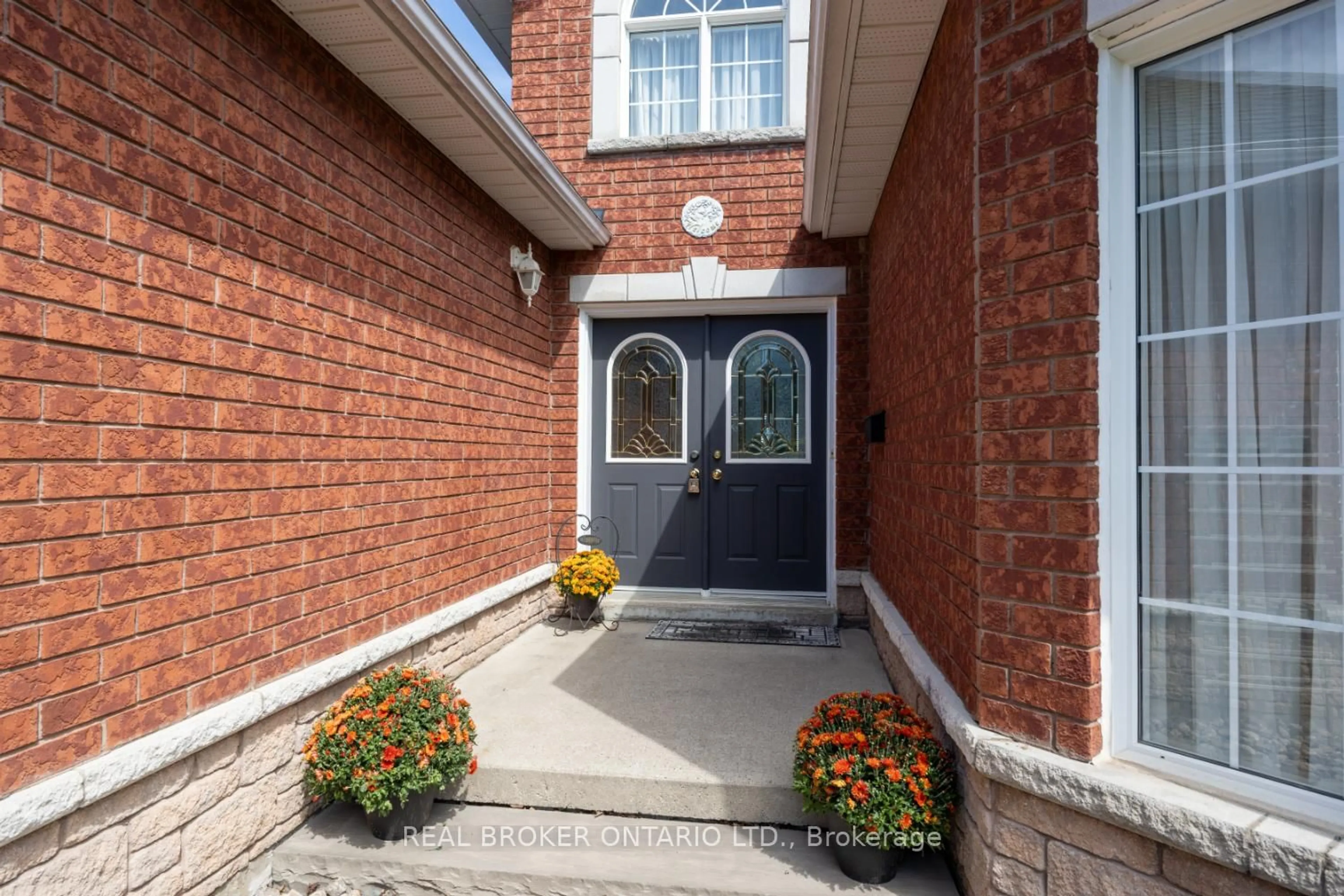Unknown for 69 Padfield Dr, Clarington Ontario L1C 5E7