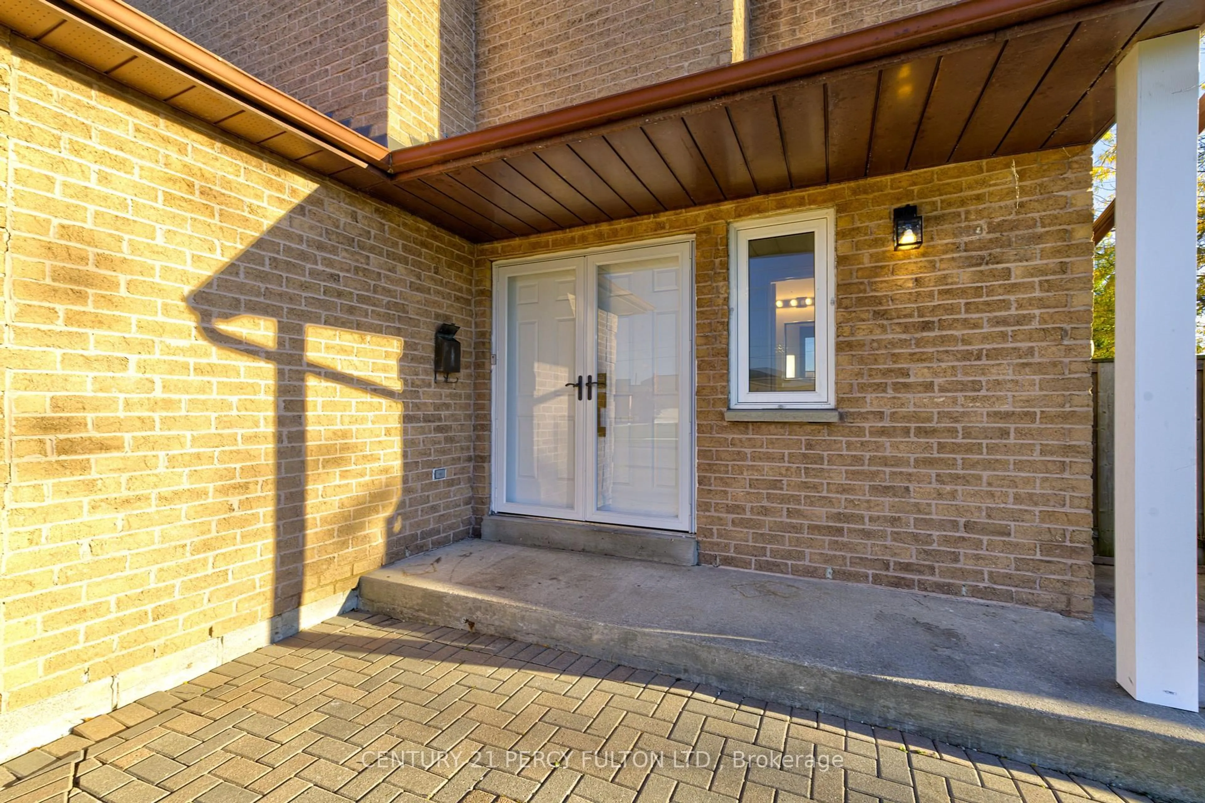 Unknown for 105 Clements Rd, Ajax Ontario L1S 4H4