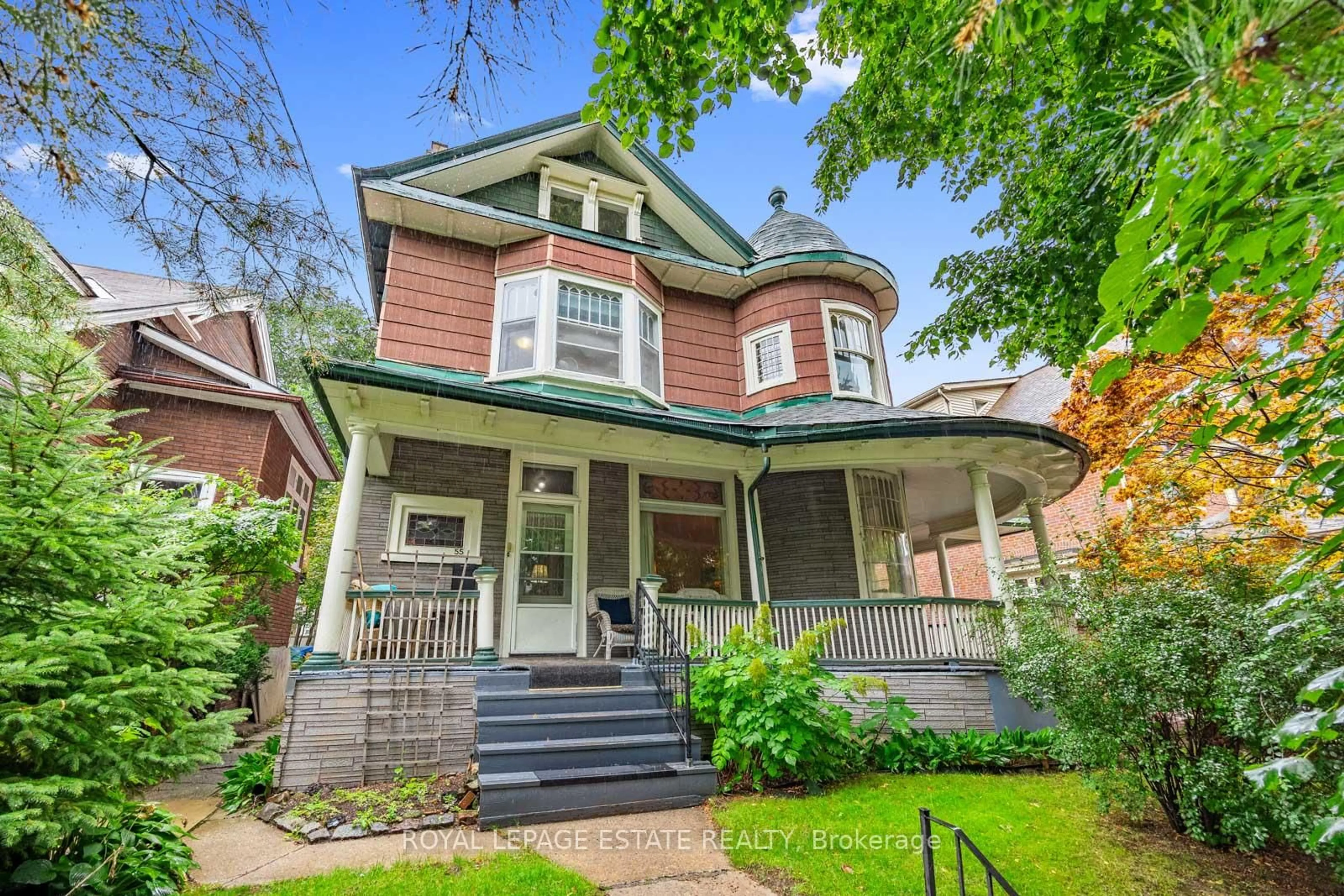 Home with brick exterior material, street for 55 Leuty Ave, Toronto Ontario M4E 2R2