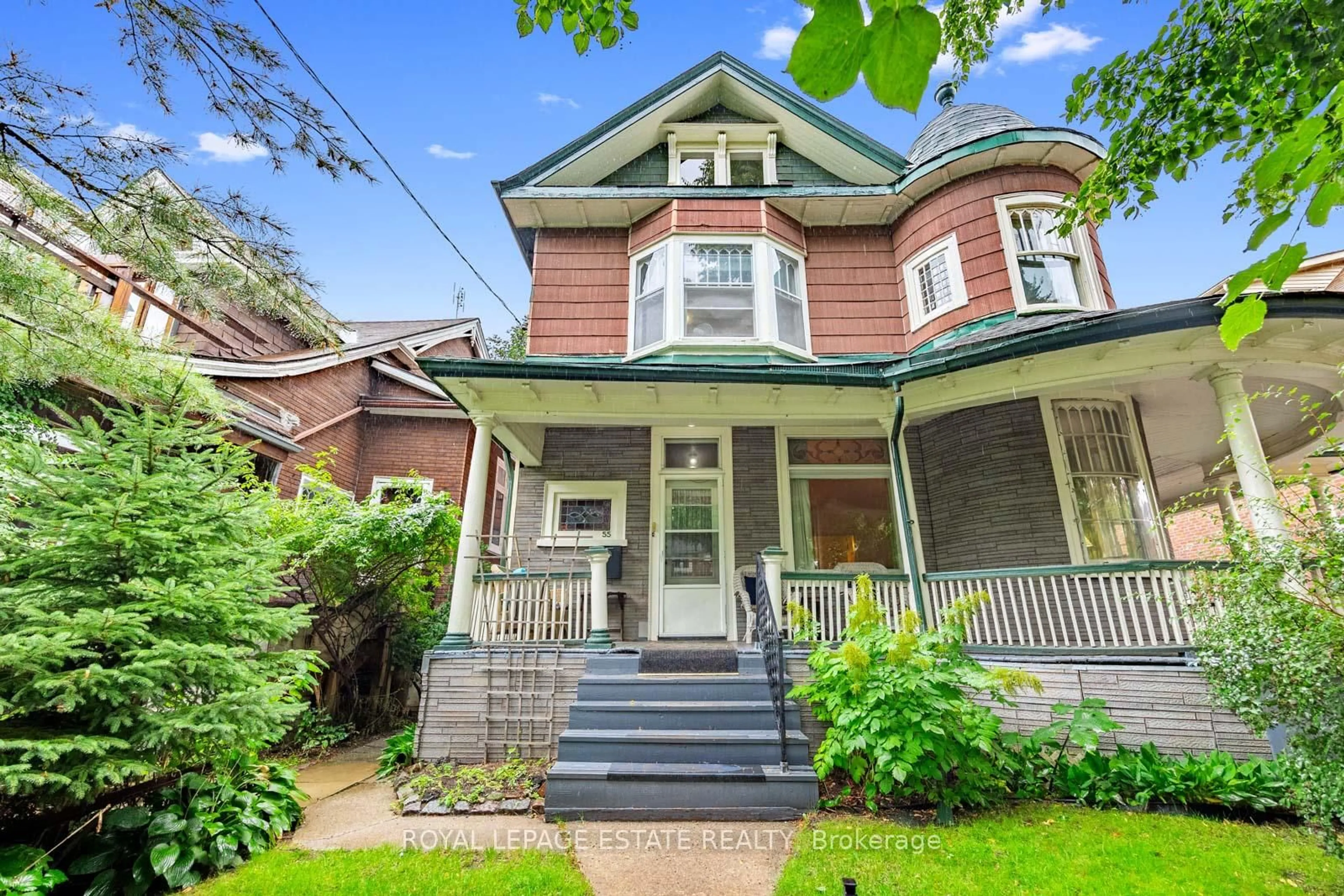 Home with brick exterior material, street for 55 Leuty Ave, Toronto Ontario M4E 2R2