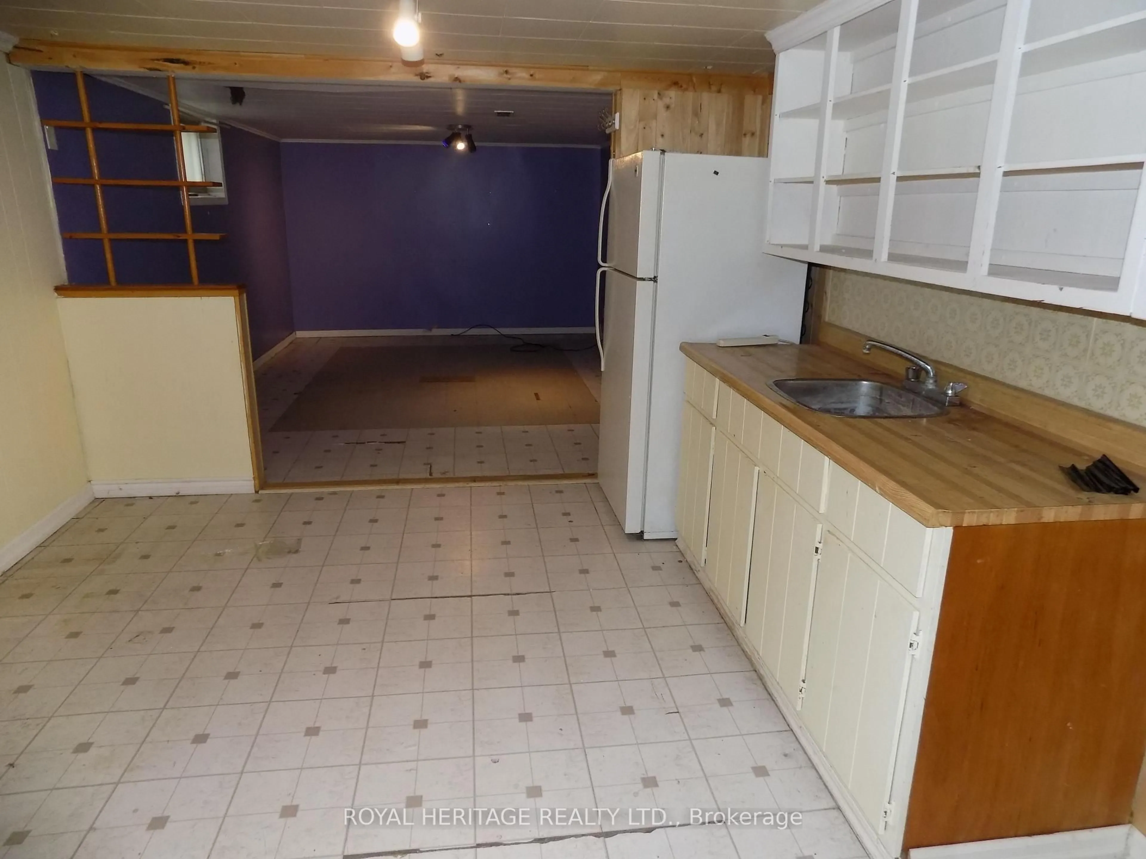 Standard kitchen, unknown for 535 Montrave Ave, Oshawa Ontario L1J 4S8