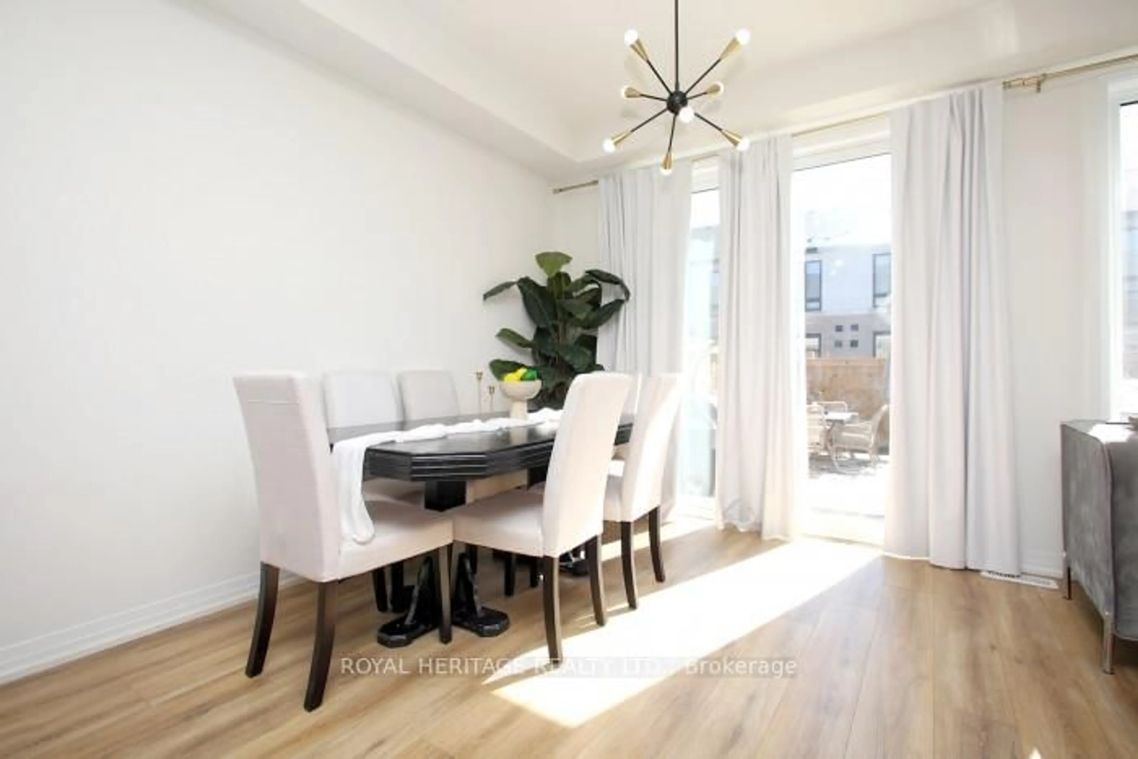 Dining room, wood/laminate floor for 5 Klein Way, Whitby Ontario L1R 0S6