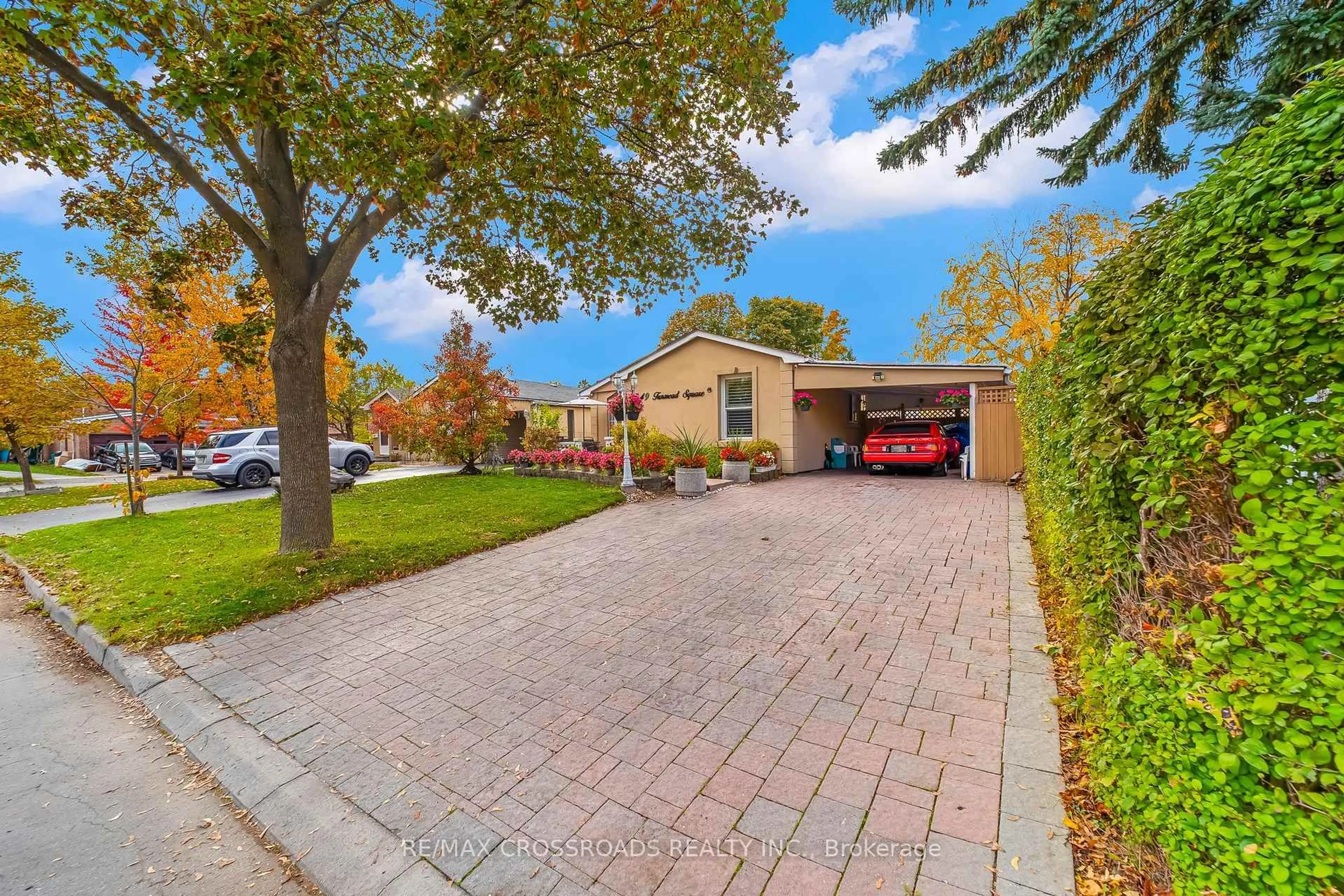 Unknown for 49 Tunmead Sq, Toronto Ontario M1B 1X1