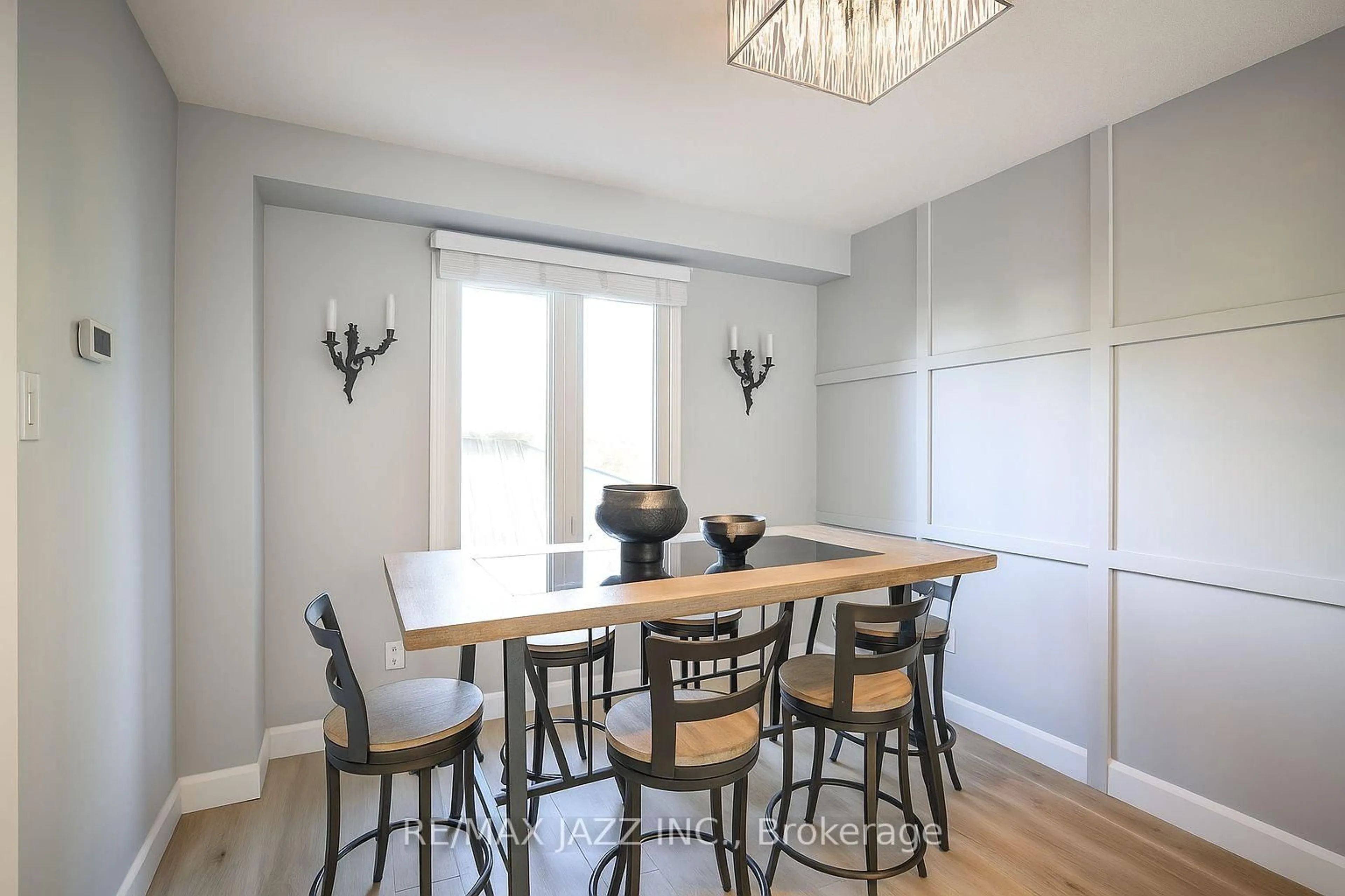 Dining room, wood/laminate floor for 97 Stuart Rd, Clarington Ontario L1E 2A2