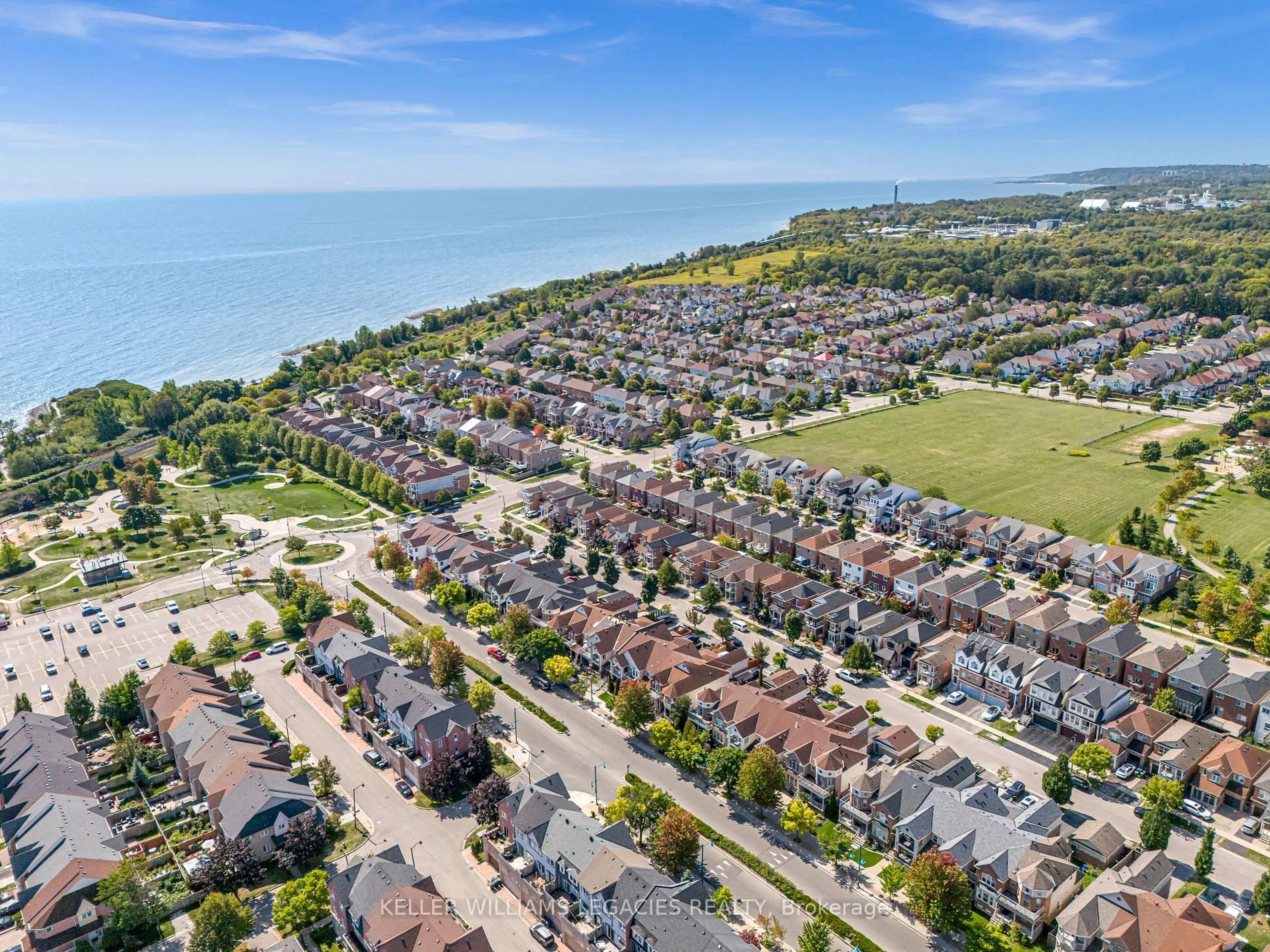 A pic from outside/outdoor area/front of a property/back of a property/a pic from drone, water/lake/river/ocean view for 60 Port Union Rd, Toronto Ontario M1C 5K5