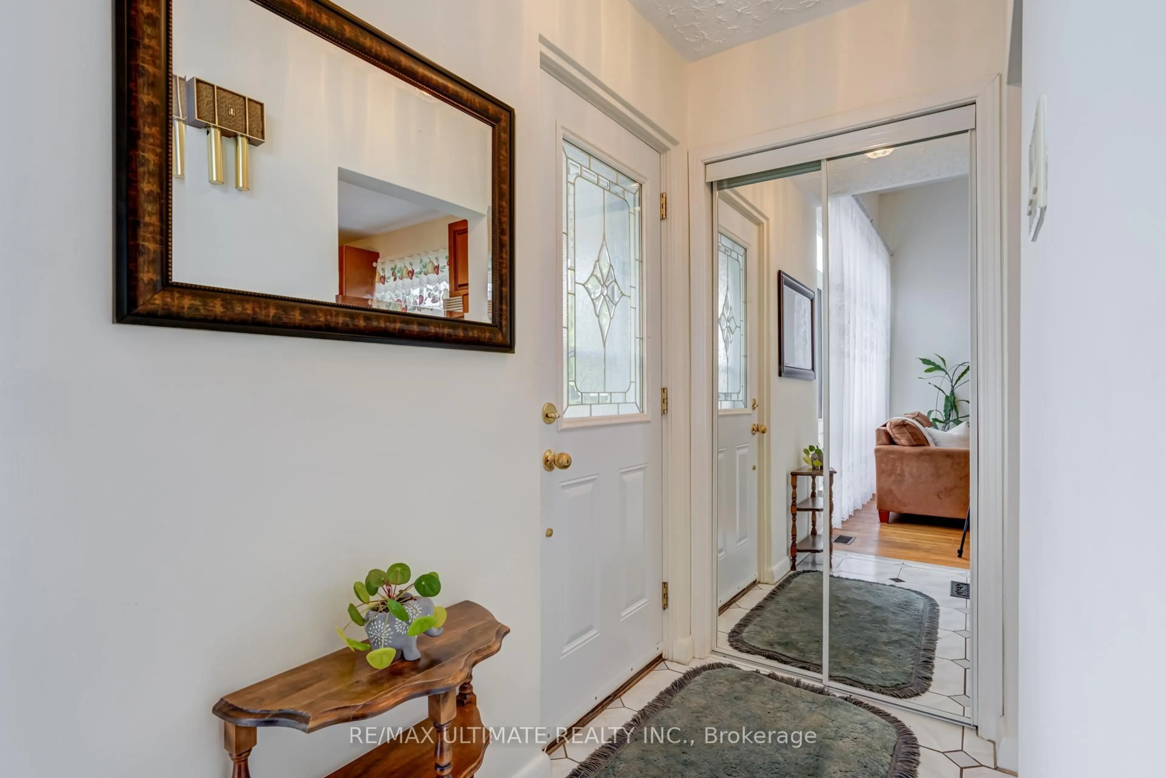 Indoor entryway for 29 Clapperton Ave, Toronto Ontario M1L 4K7
