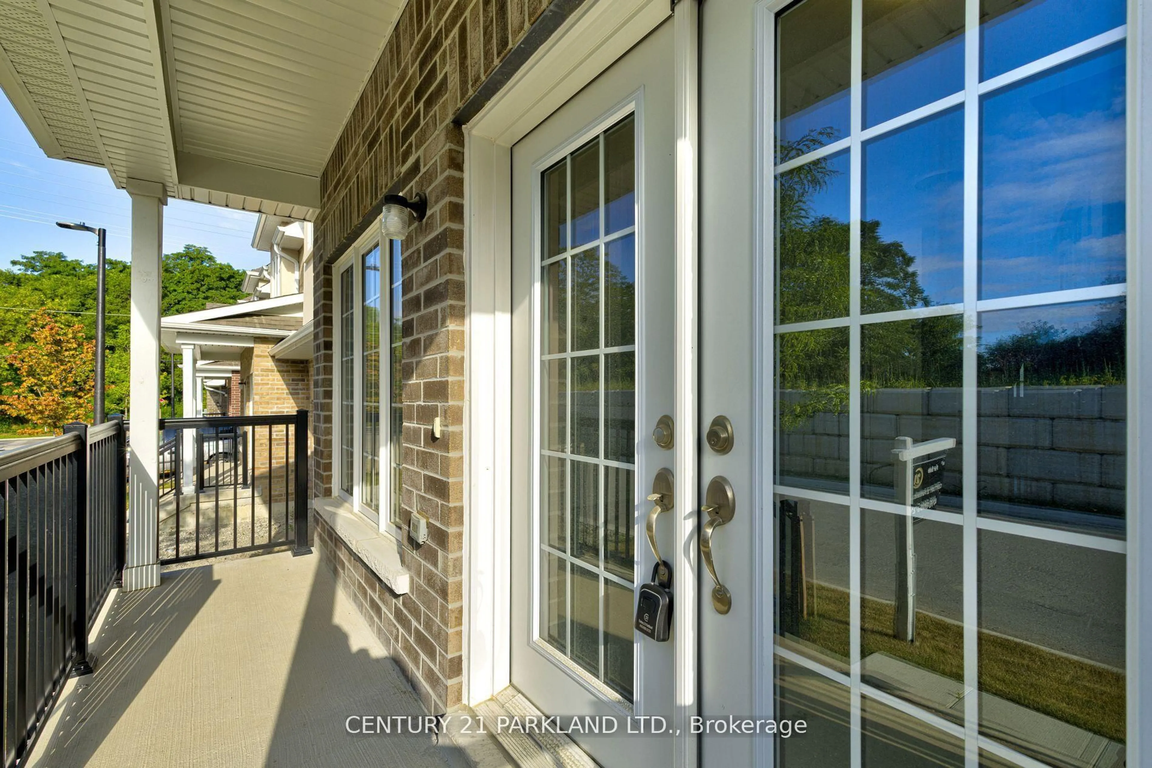 Unknown for 1741 Fairport Rd #POTL #7, Pickering Ontario L1V 1S9