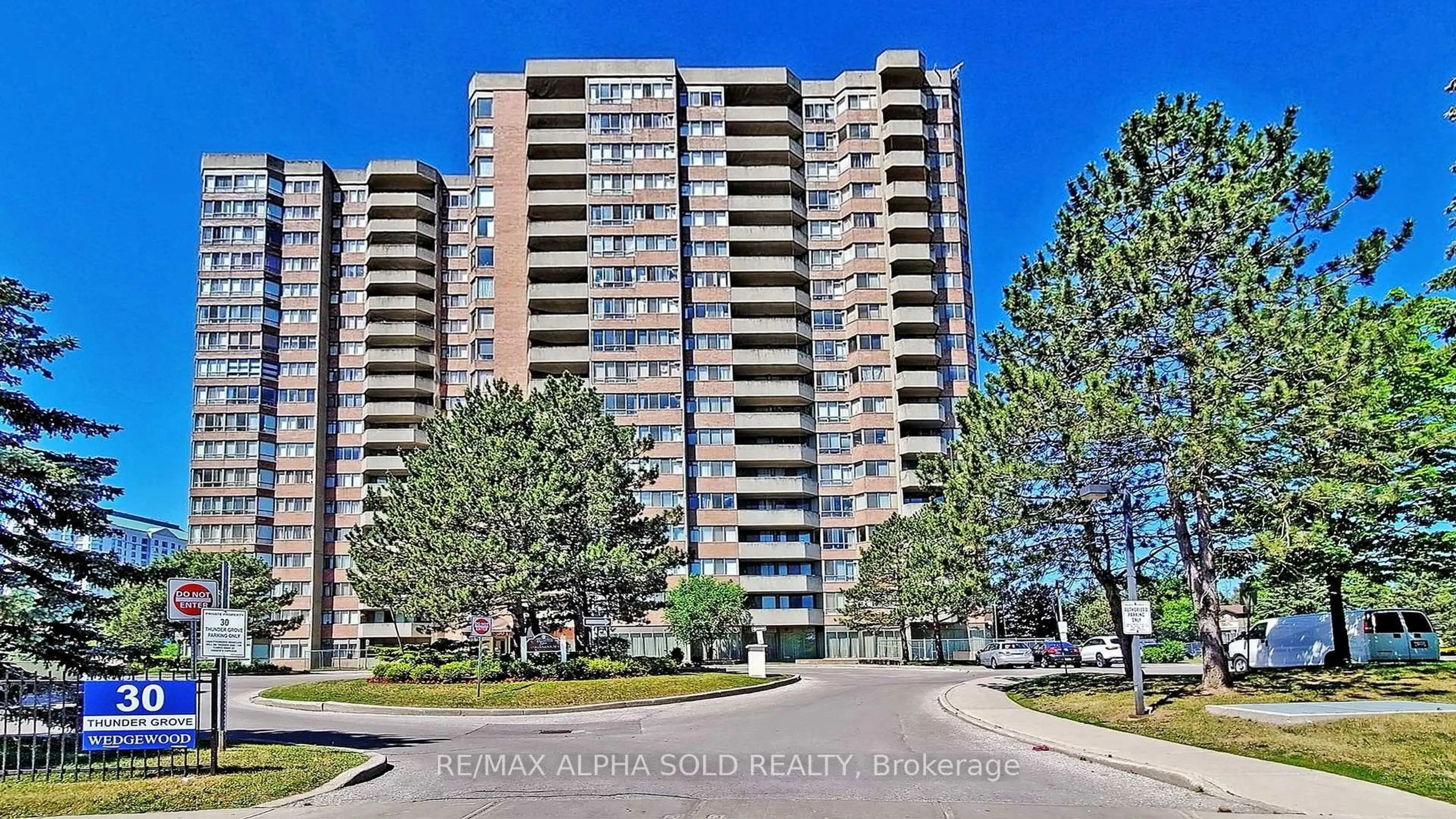 Unknown for 30 Thunder Grve #1406, Toronto Ontario M1V 4A3