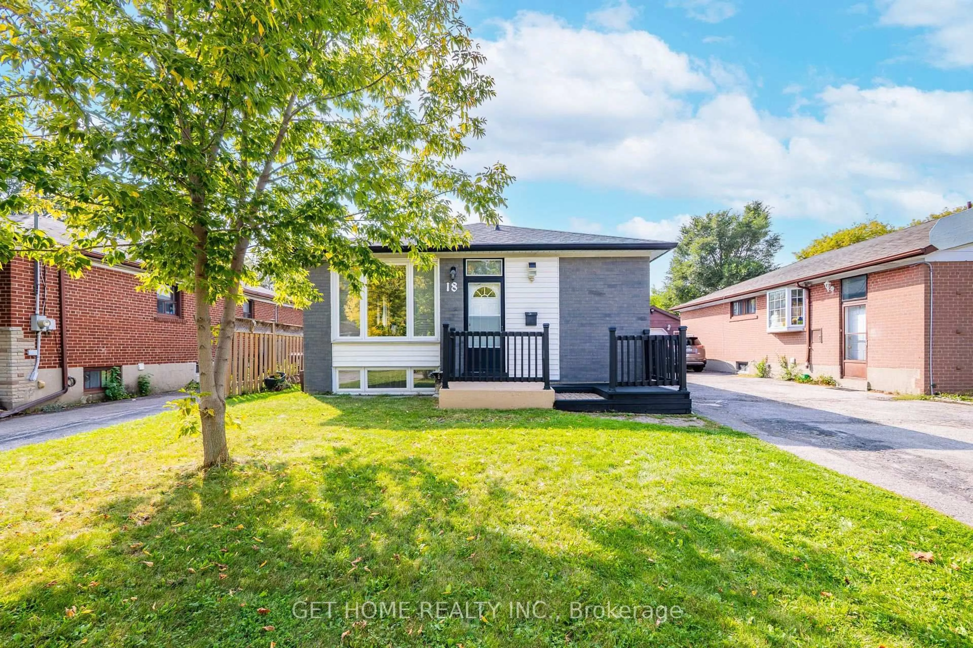 A pic from outside/outdoor area/front of a property/back of a property/a pic from drone, street for 18 SHIER Dr, Toronto Ontario M1J 2T2