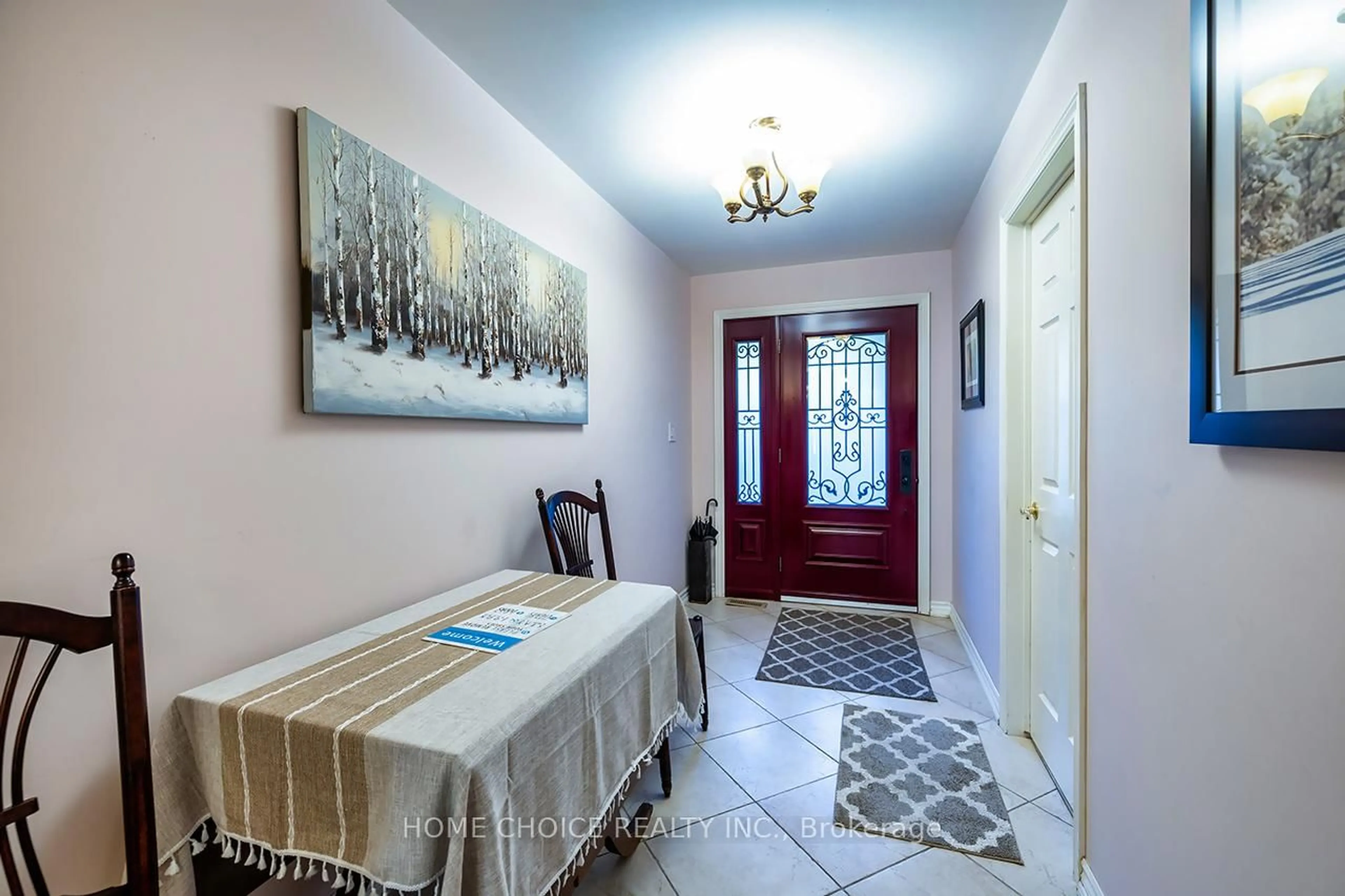 Indoor entryway for 275 Aldred Dr, Scugog Ontario L9L 1B6