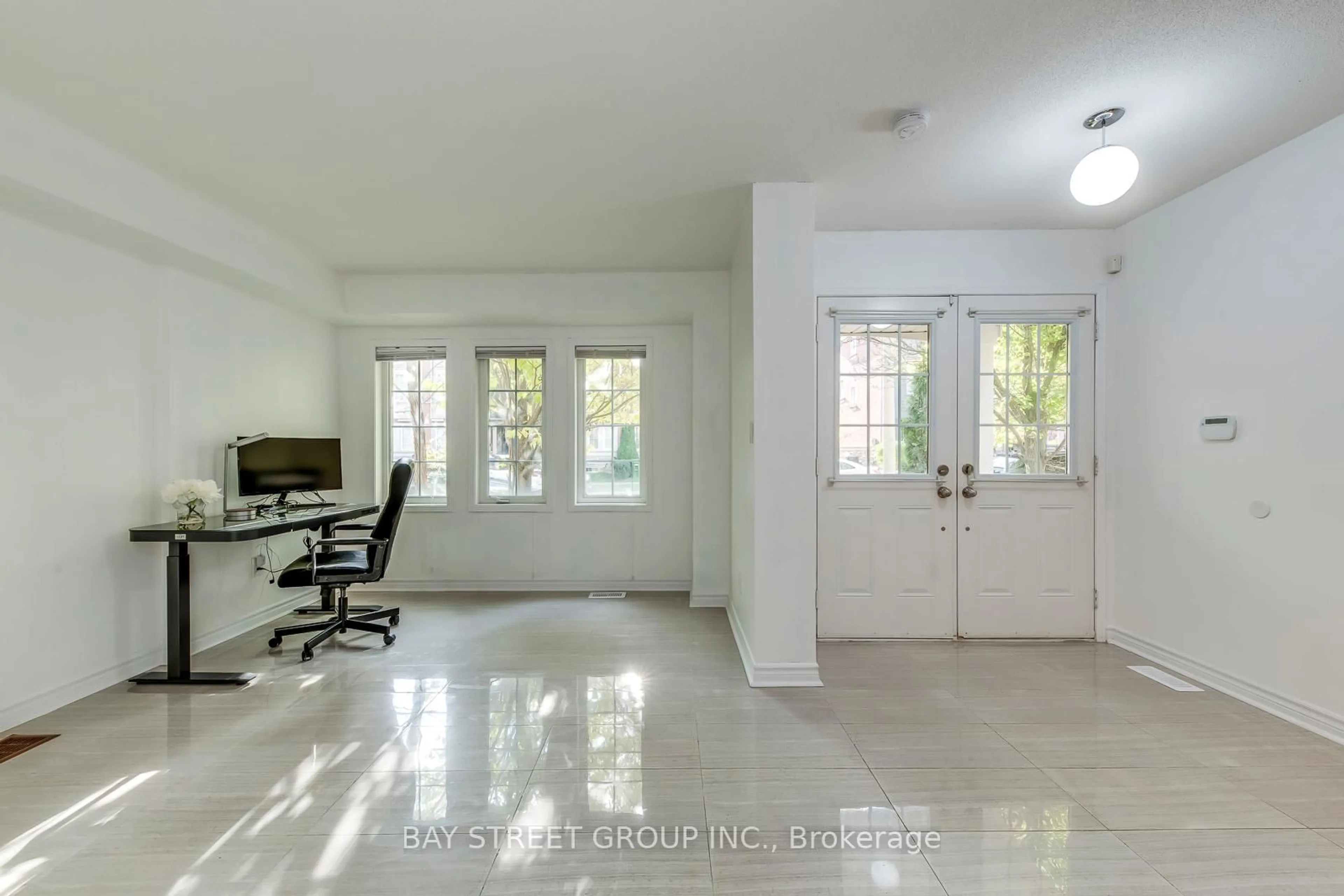 Unknown for 34 Stagecoach Circ, Toronto Ontario M1C 0A1