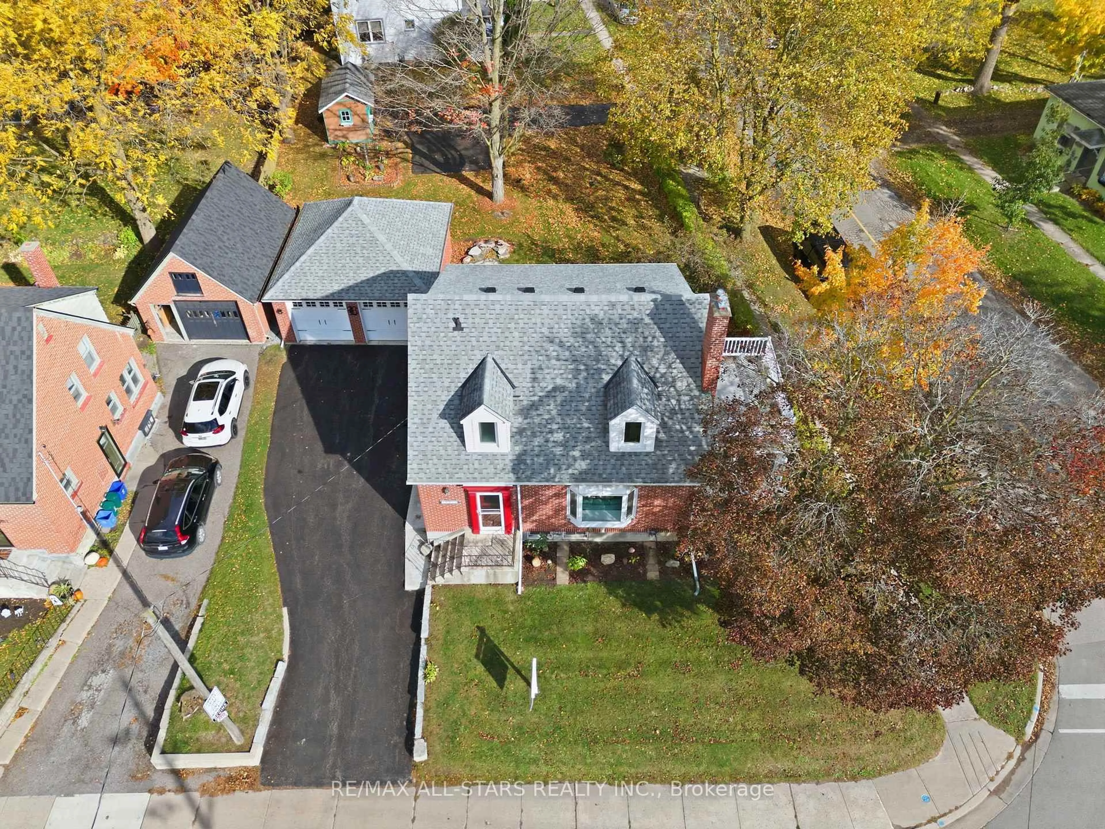 A pic from outside/outdoor area/front of a property/back of a property/a pic from drone, street for 15173 Simcoe St, Scugog Ontario L9L 1J5