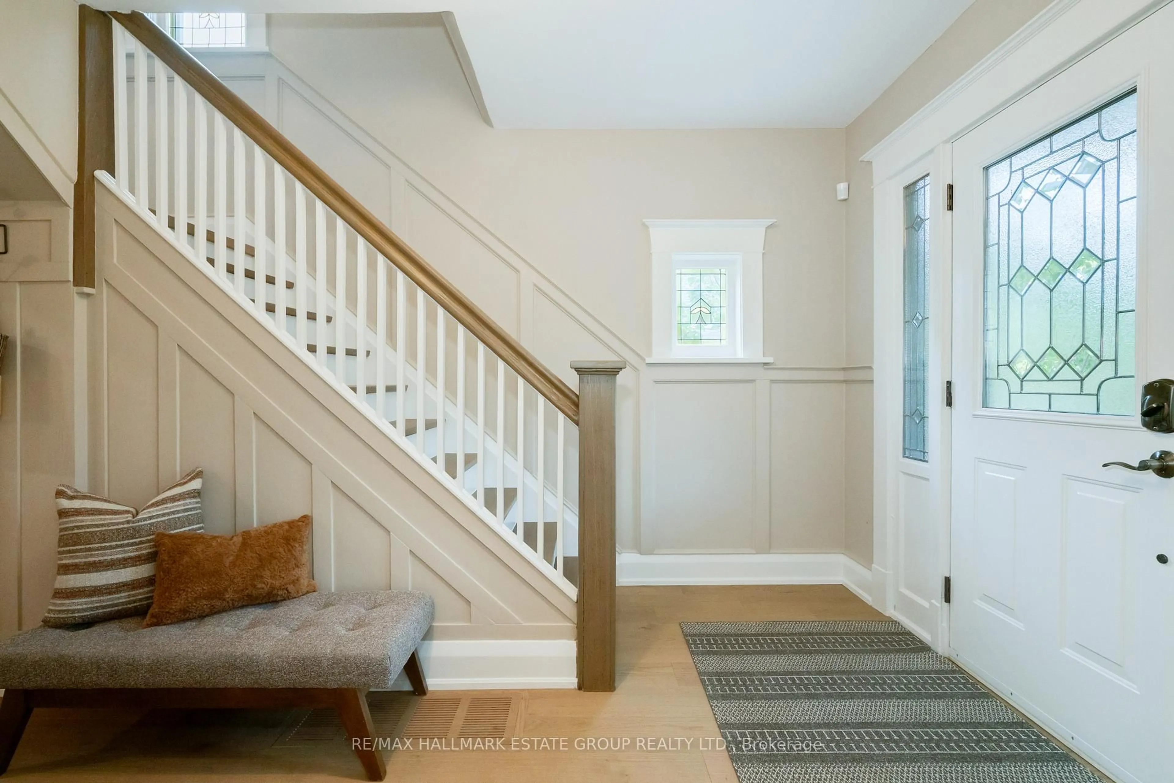 Indoor entryway for 80 Lakeside Ave, Toronto Ontario M1N 3C1