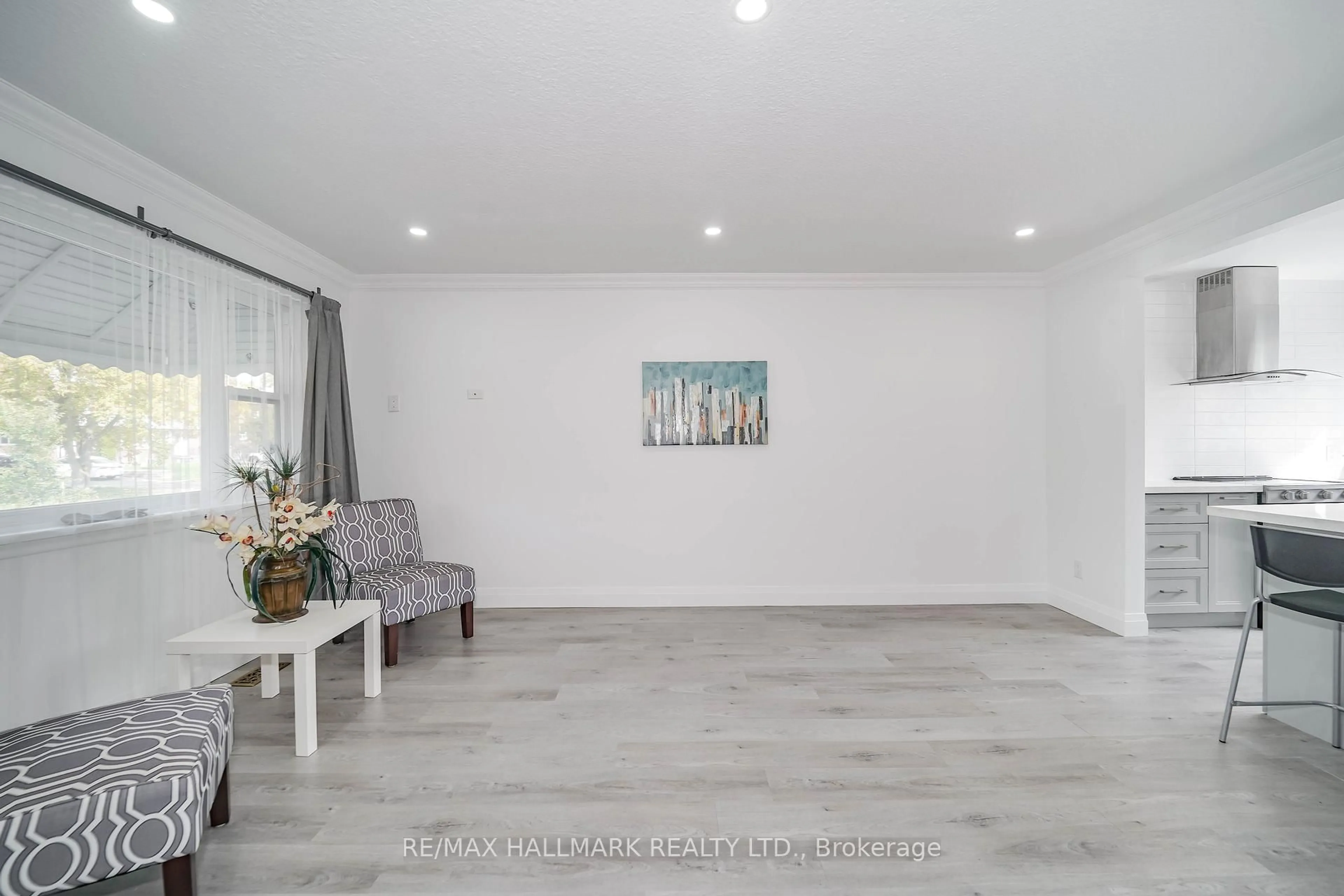 Living room with furniture, unknown for 131 Painted Post Dr, Toronto Ontario M1H 1T6