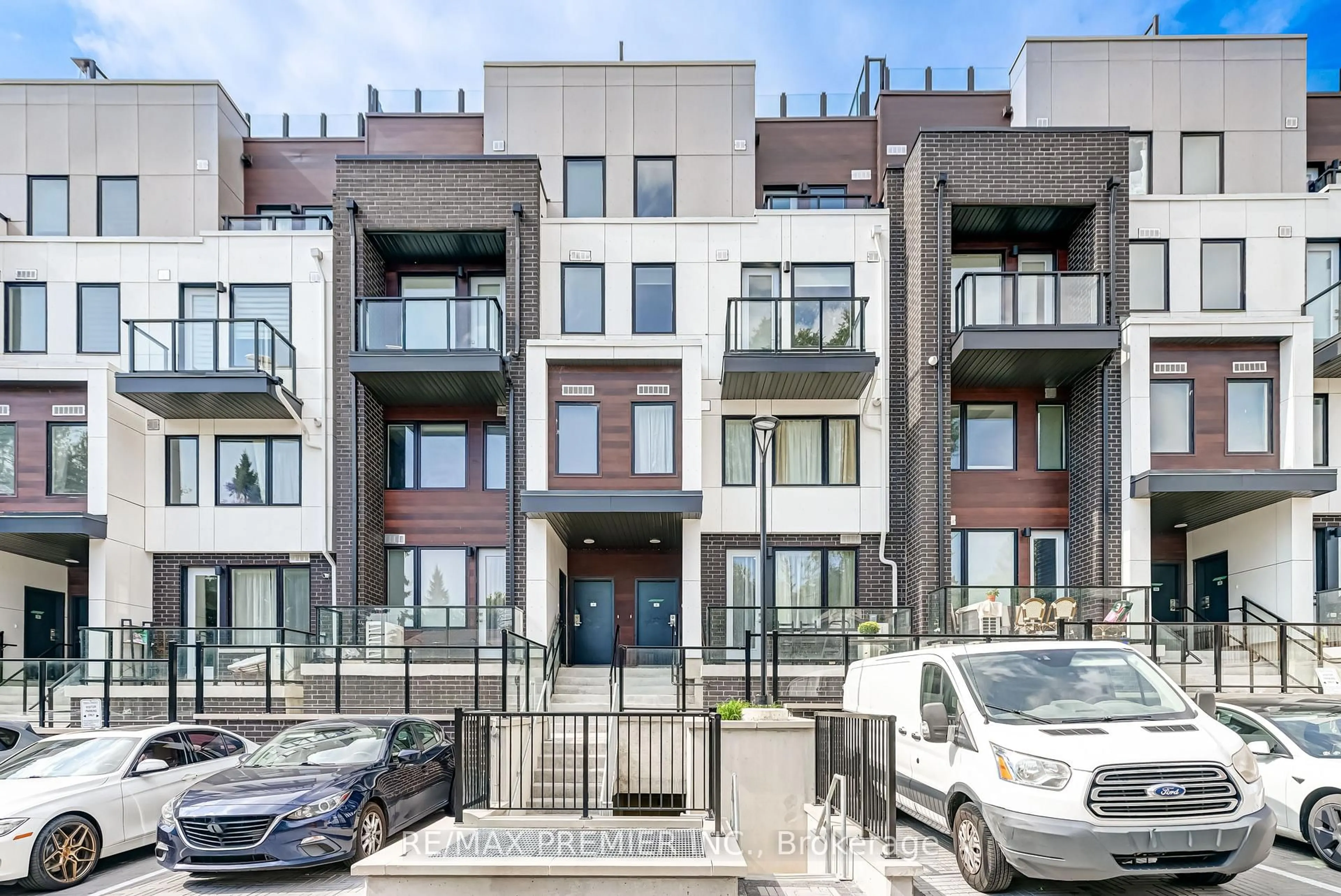 Unknown for 1479 O'Connor Dr #8, Toronto Ontario M4B 0A7