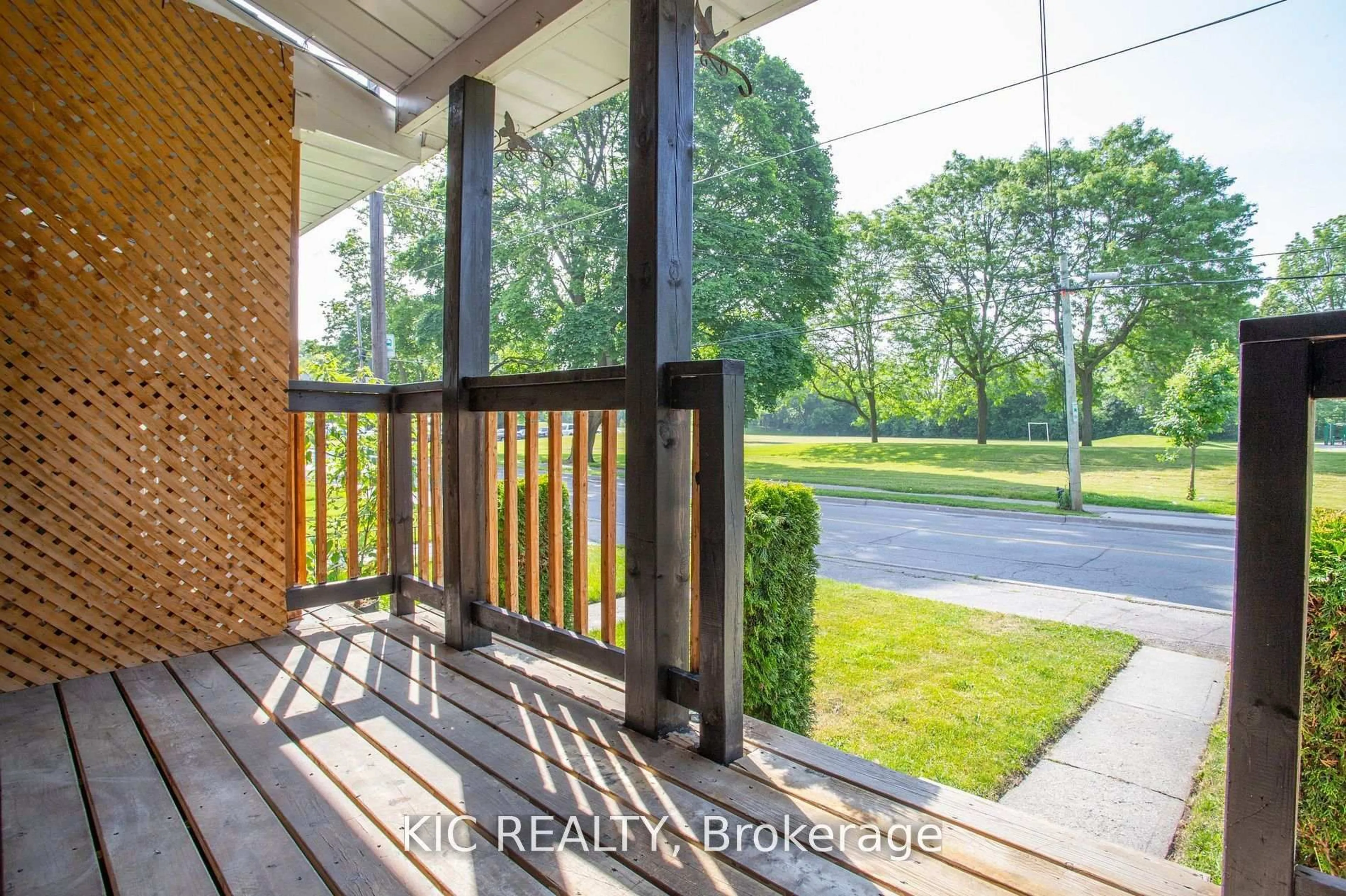 Unknown for 112.5 OLIVE Ave, Oshawa Ontario L1H 2P2