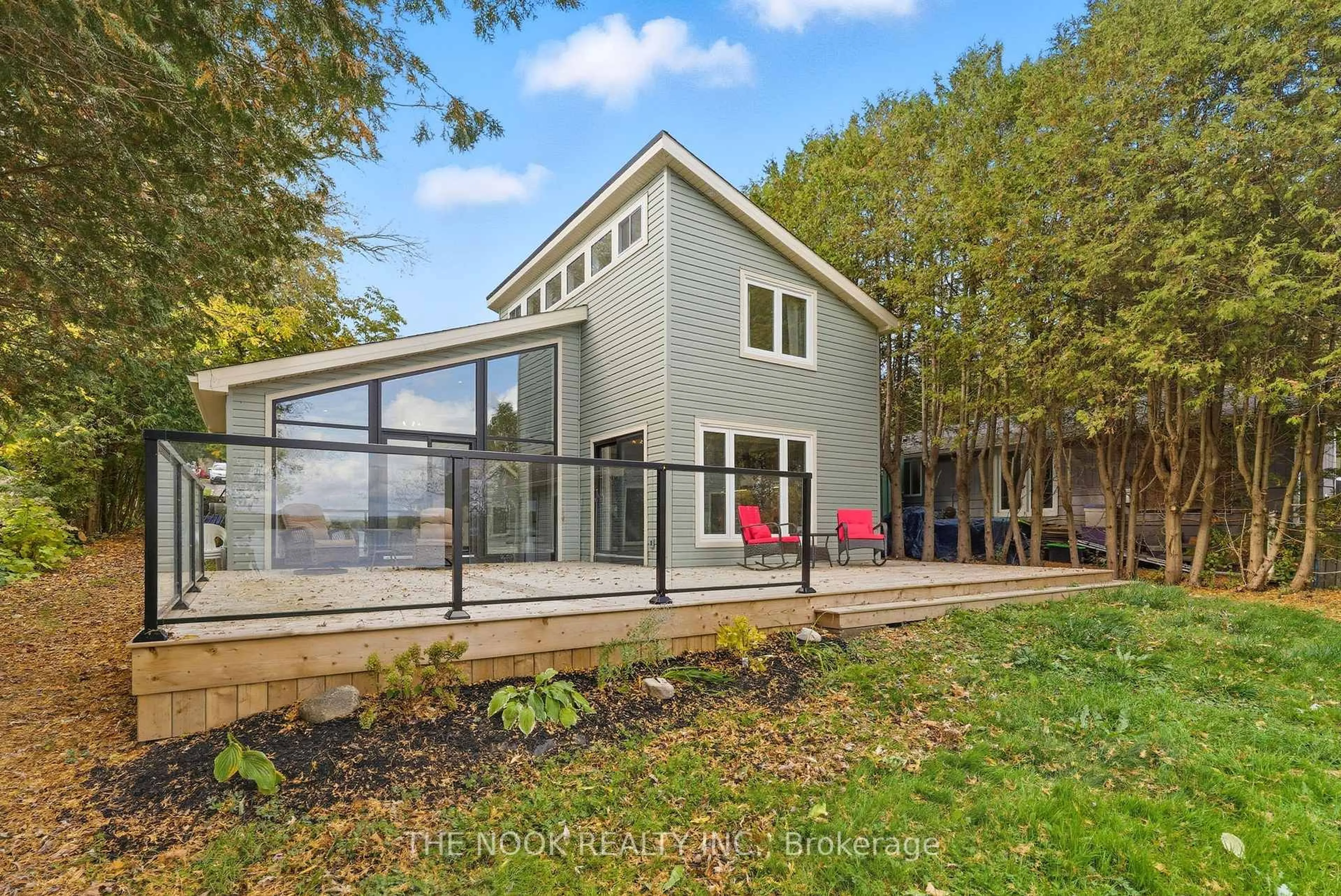 Home with vinyl exterior material, unknown for 55 Honey's Beach Rd, Scugog Ontario L9L 0B5