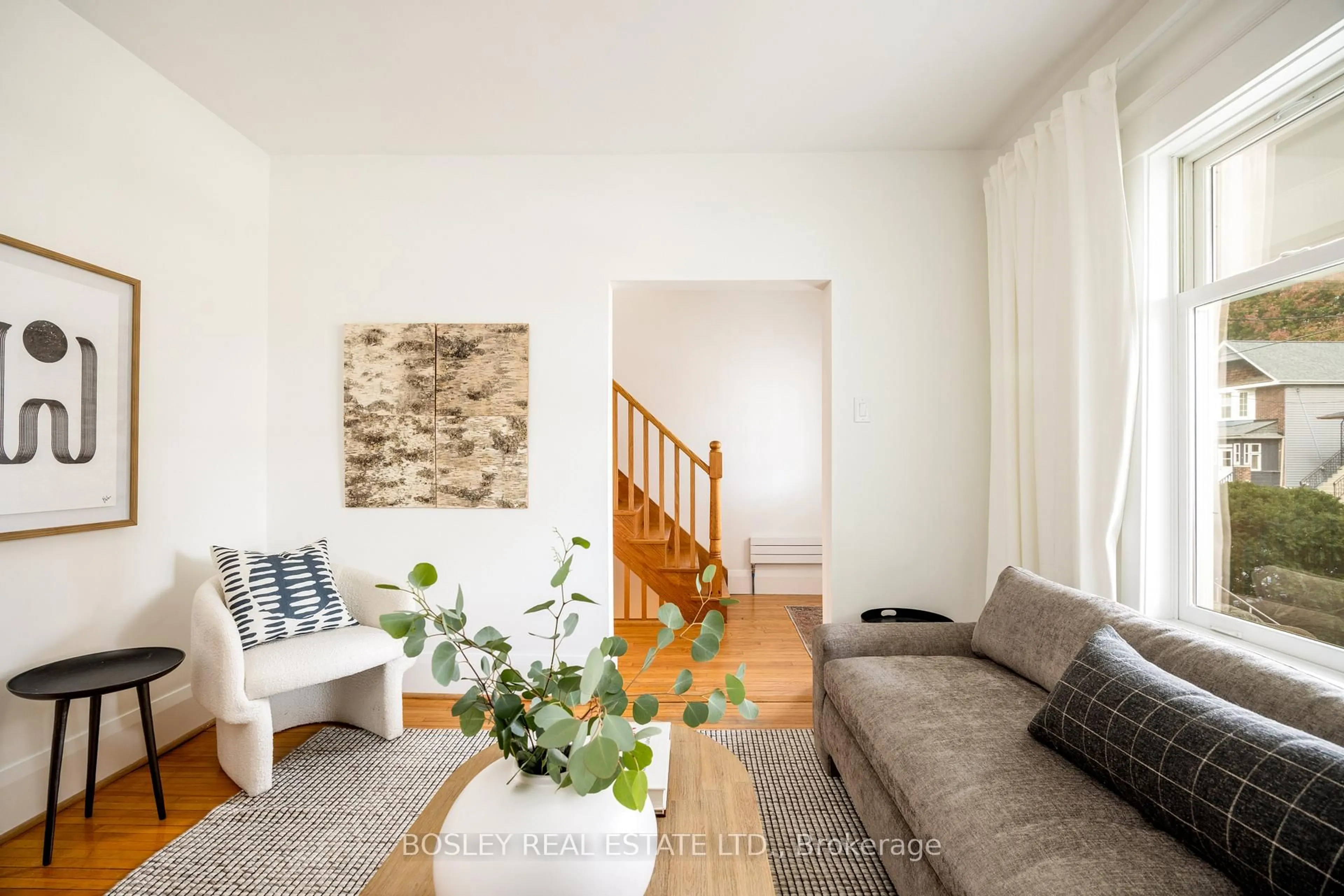 Living room with furniture, unknown for 12 Coleridge Ave, Toronto Ontario M4C 4H5