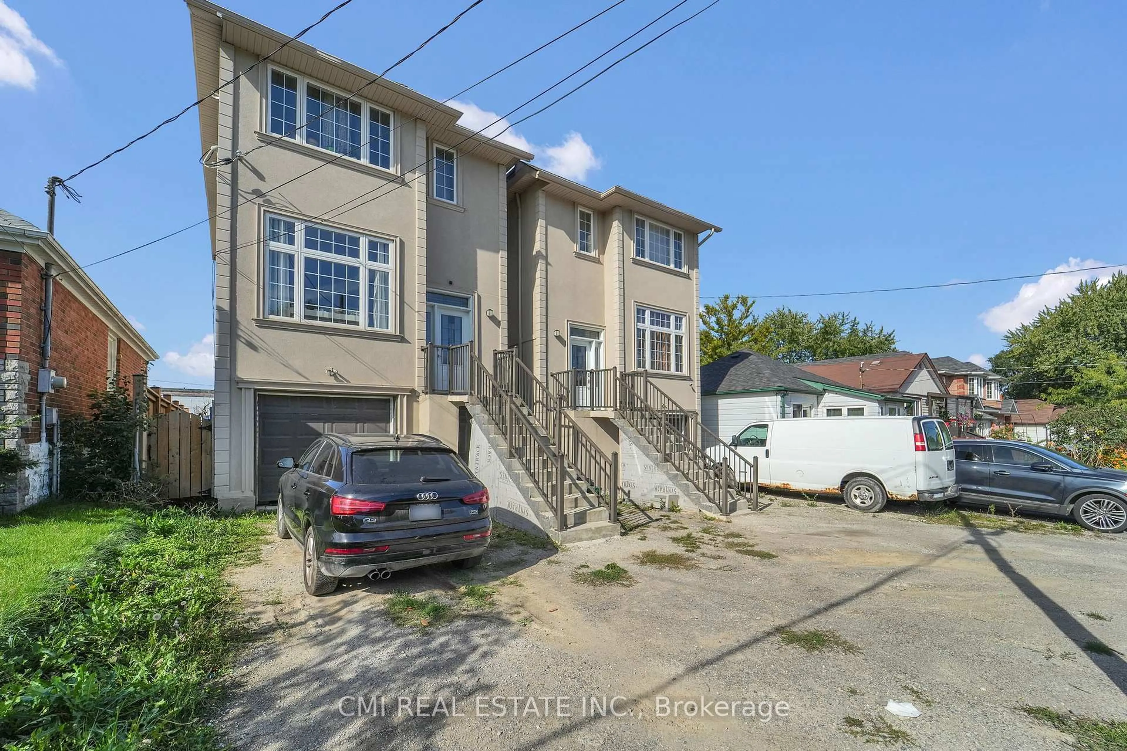 A pic from outside/outdoor area/front of a property/back of a property/a pic from drone, street for 20 Jeavons Ave, Toronto Ontario M1K 1S8