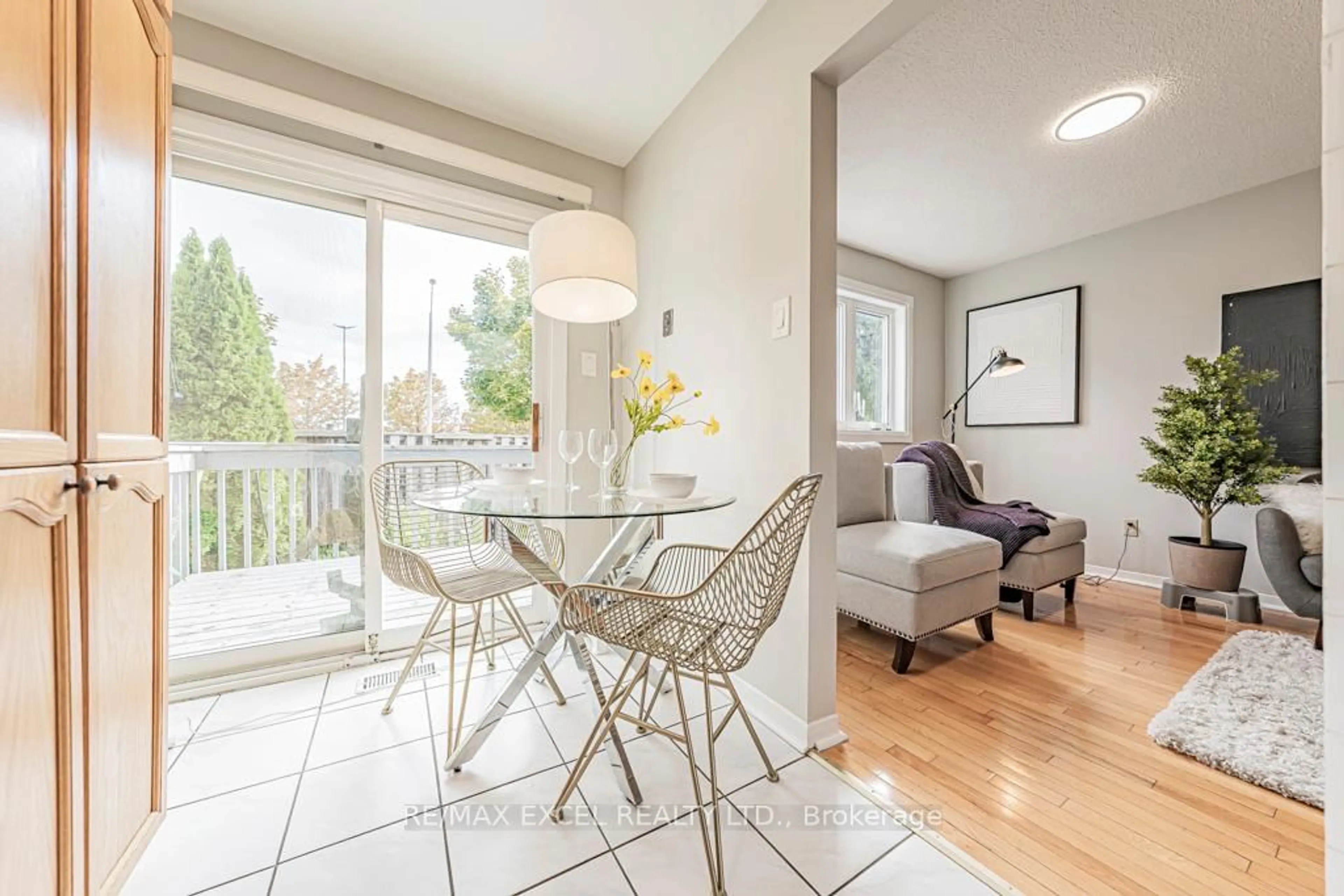 Dining room, wood/laminate floor for 21 Brimstone Cres, Toronto Ontario M1V 3C8