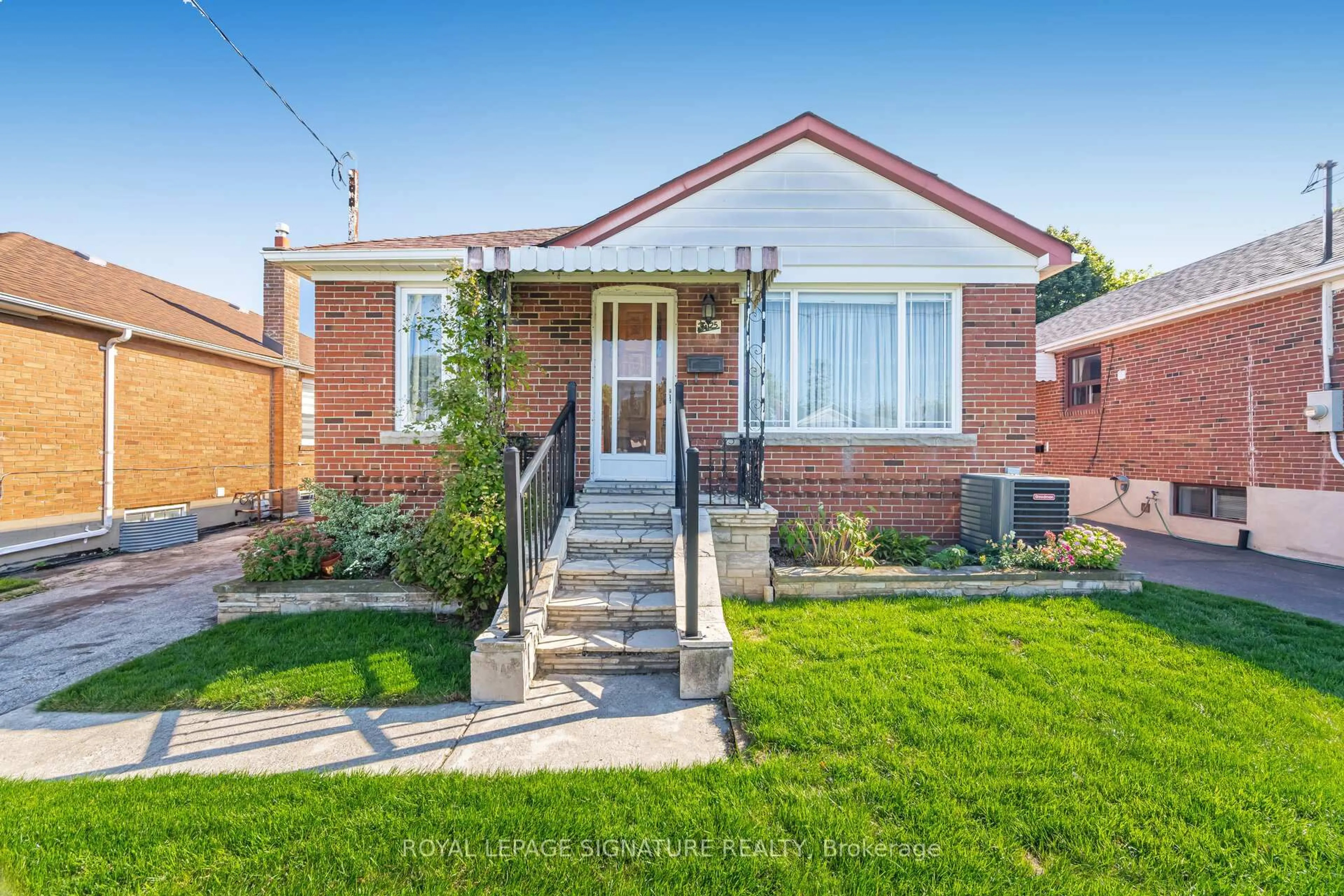 Home with brick exterior material, street for 25 Marta Ave, Toronto Ontario M1K 1V6