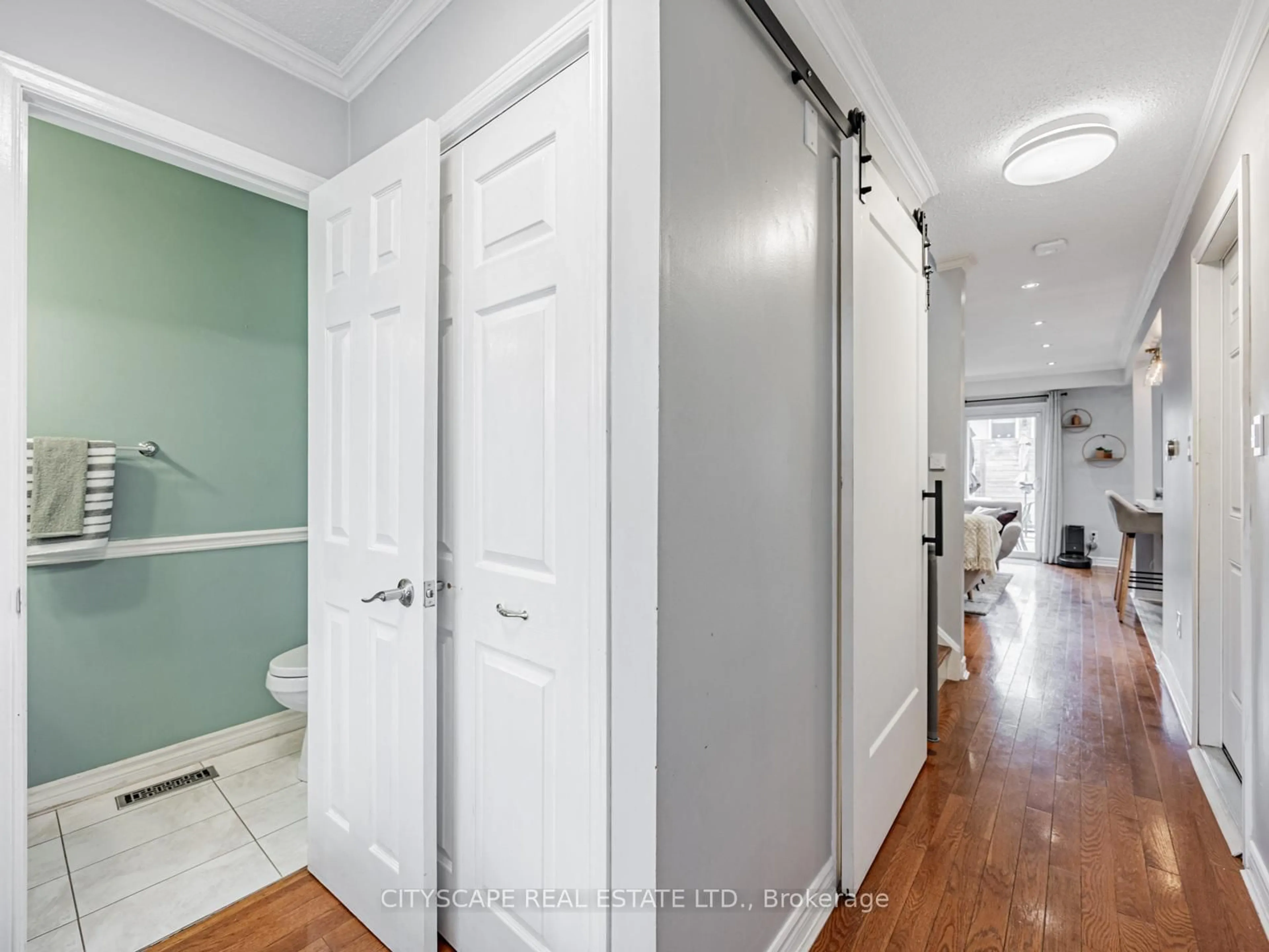Indoor entryway for 83 Andrea Rd, Ajax Ontario L1S 3W1