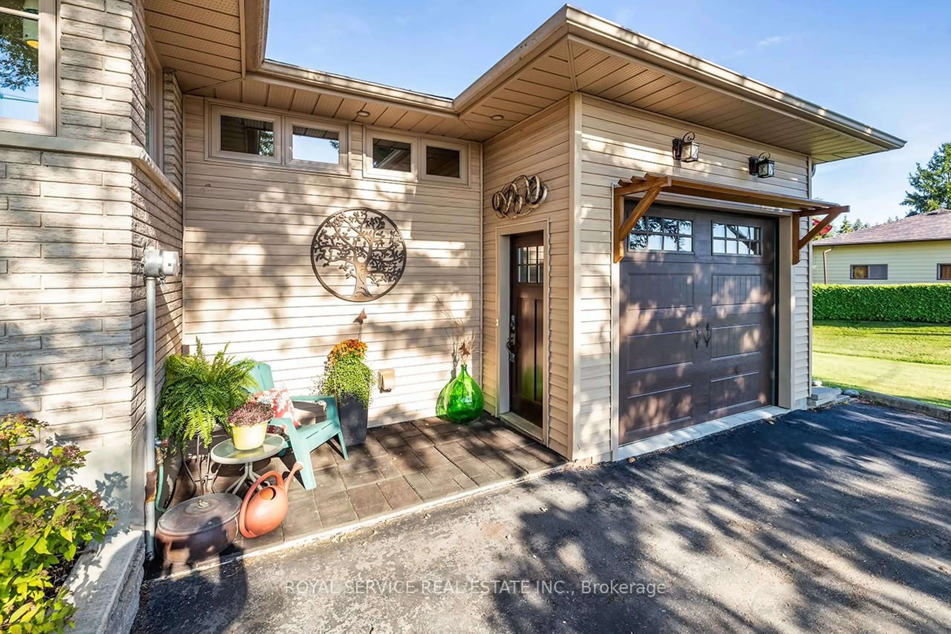 Home with brick exterior material, street for 5781 Ochonski Rd, Clarington Ontario L0B 1M0