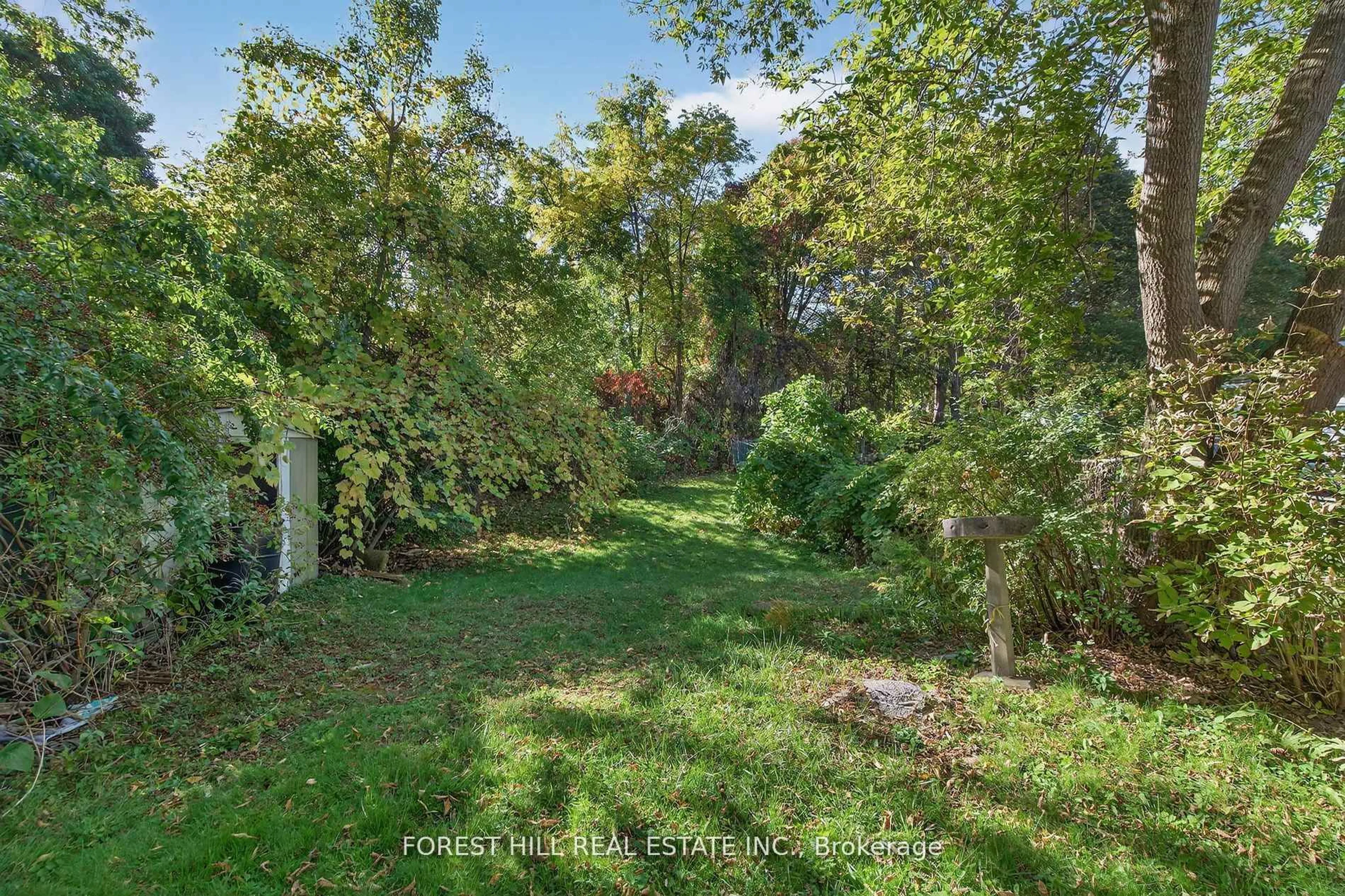 A pic from outside/outdoor area/front of a property/back of a property/a pic from drone, forest/trees view for 65 Darlingside Dr, Toronto Ontario M1E 3P2