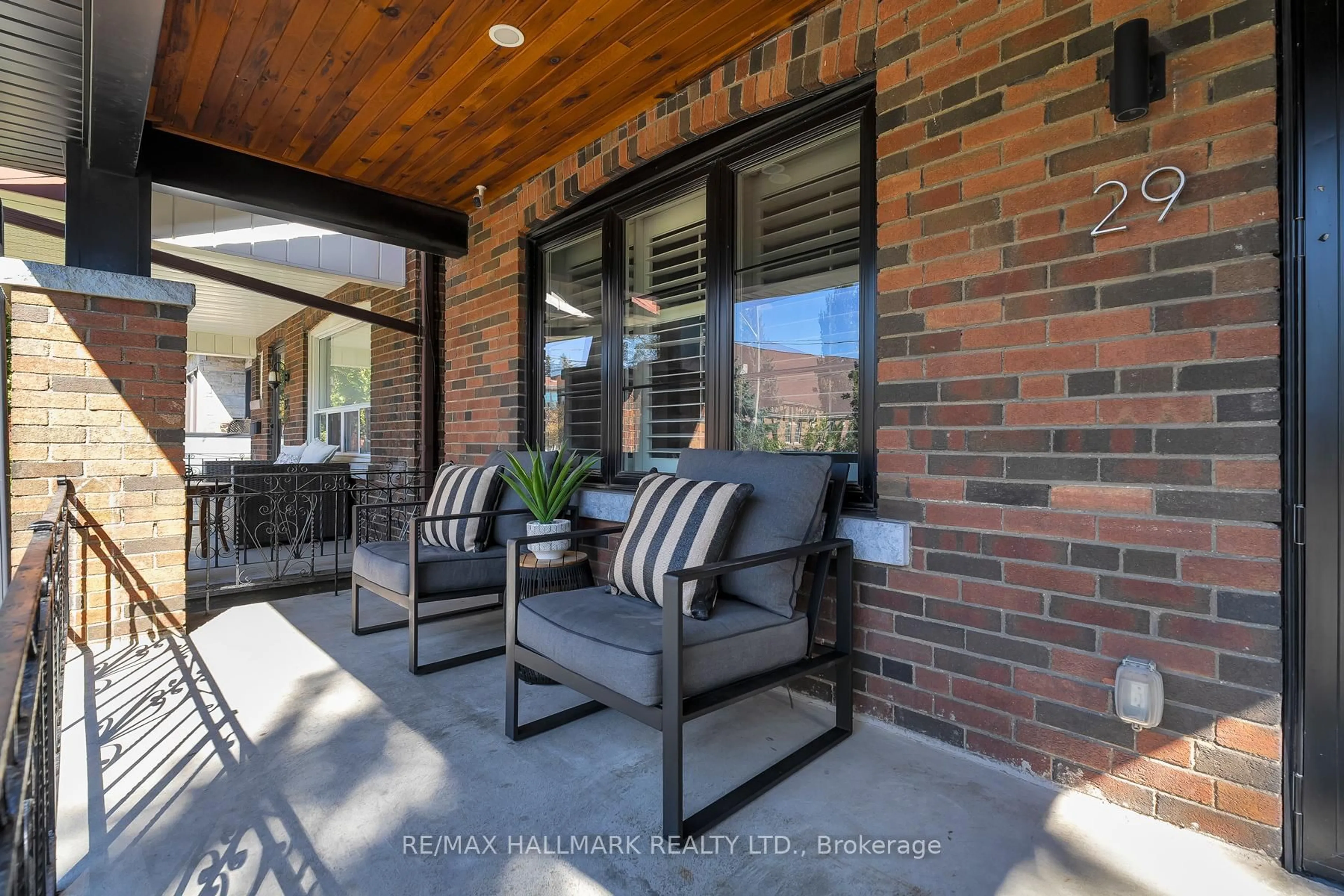 Patio, street for 29 Lesmount Ave, Toronto Ontario M4J 3V5